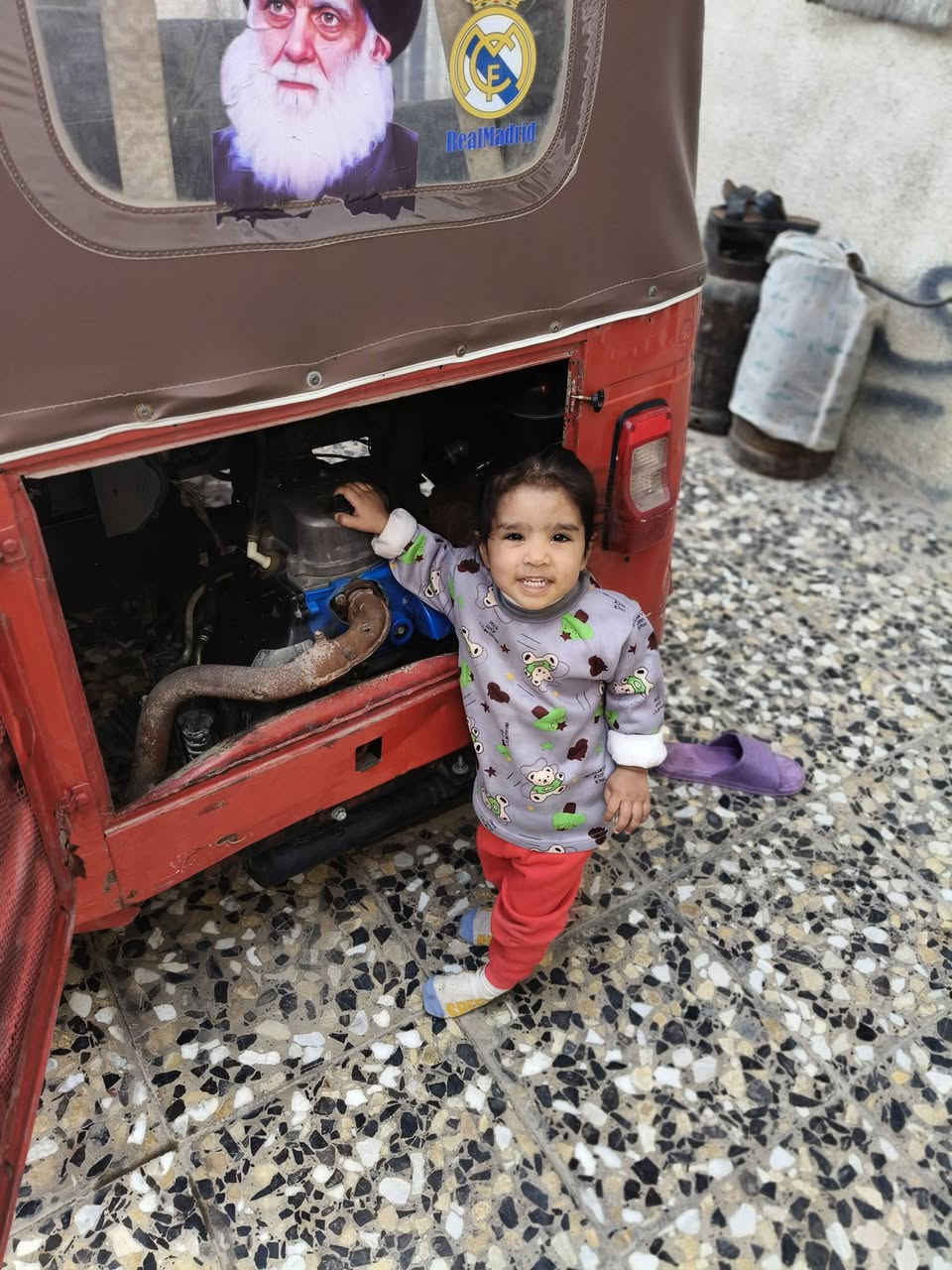 تك تك بجاج رقم وسنوية بغداد باسمي موديل 2017 السعر 4100وبية مجال للتواصل ***********
