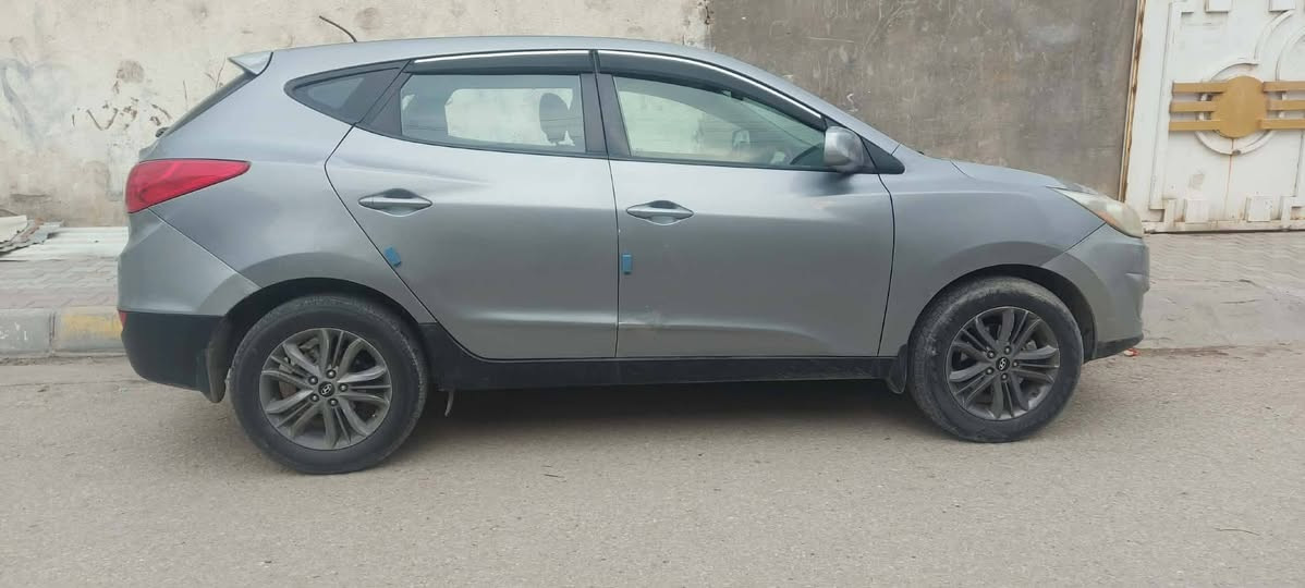 السلام عليكم توسان ١٥ امريكيه نص فول مكينه ٢٤٠٠  رقم كربلاء دولي تحويل مباشر ماشيه ١٤٥جاهزه مكينه كير تبريد حداديه تخم تاير حادث بابين والباقي كلير سونار مرفوق موجود في كربلاء السعر ١٢٢ الاتصال ***********
