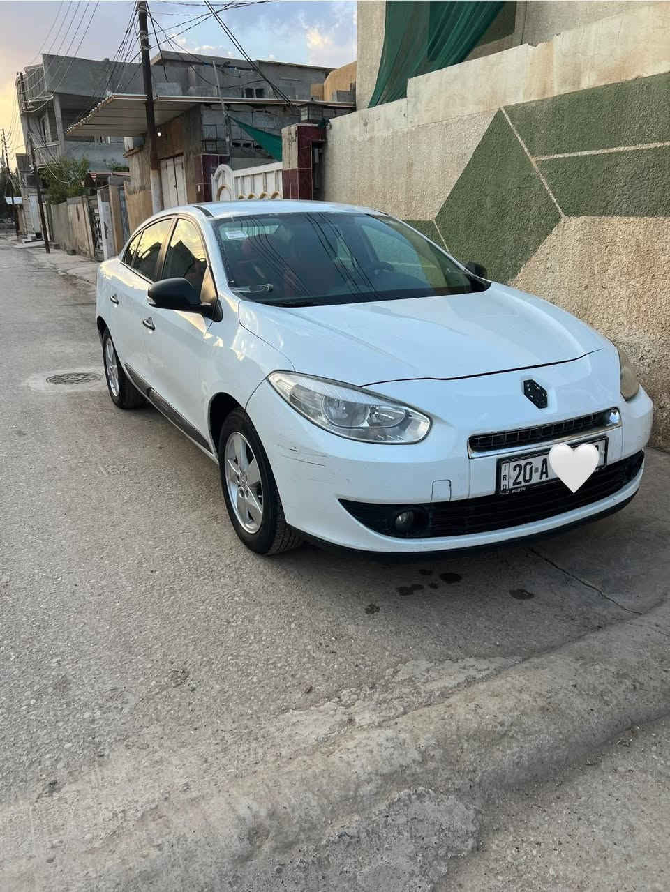 رينو فلوانس 2013 فرنسي اصل
محرك قبق اصفر المرغوب 
مكفوله من الصبغ والتبديل والسياره كامله مابيهه اي نقص سنتر لوك تدفئه وتبريد وتايرات جدد ويل كب 
باسمي 
السعر 75 ورقه وبيه مجال 
المكان ديالى بعقوبه 
***********
