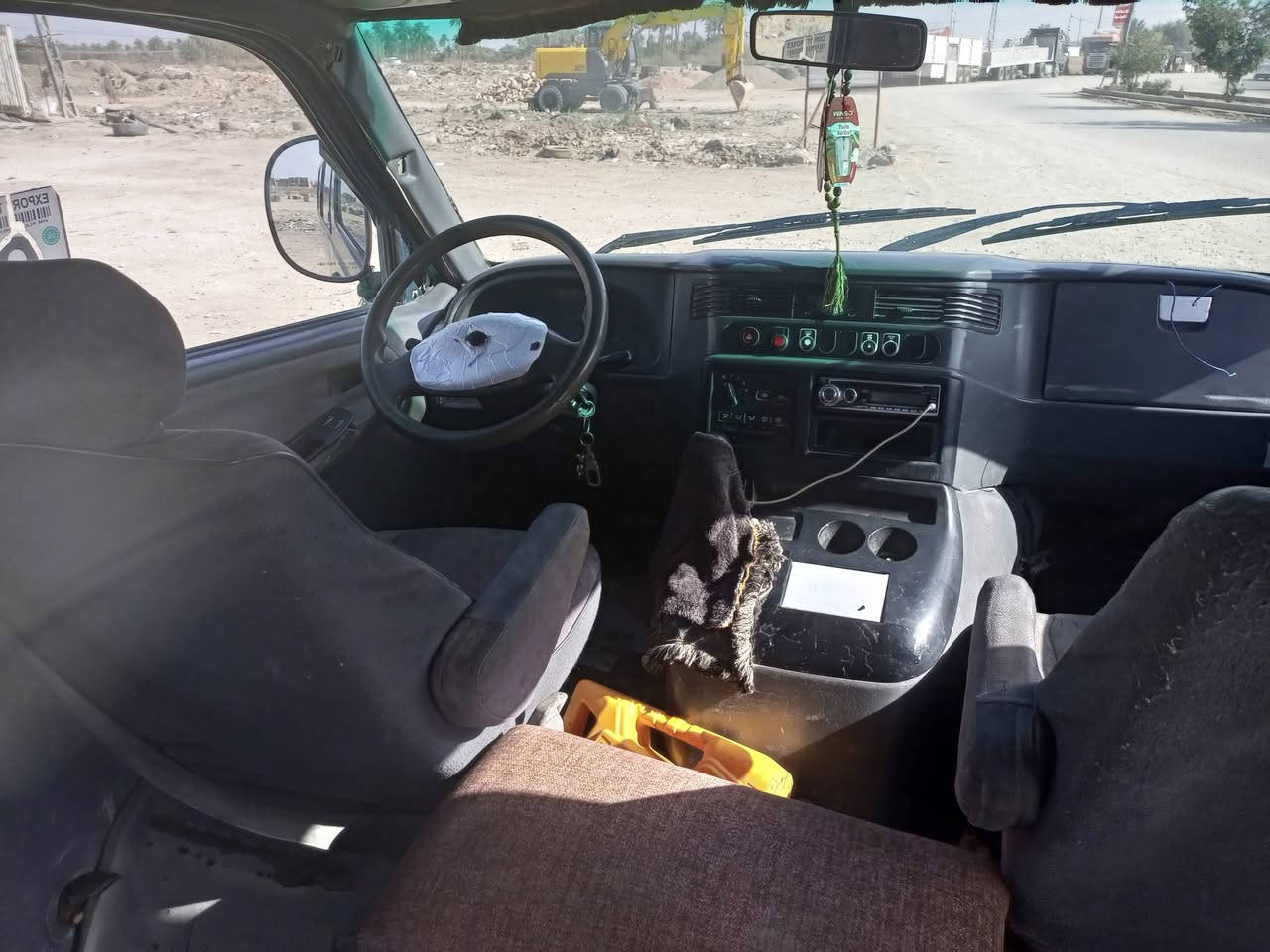 سلام عليكم للبيع موديل 95مصفرا هيئه ومرور وصل خط وبحث جدد سنويه صاقطه بل 2021وداخله هزه قبل فترا مكينه بيه تنقيص شي قليل كير ثالث يفلت حداديه زينه اجسور زينات تاير باتري جدد سعر 30وبيه مجال مكان بابل القاسم ***********
