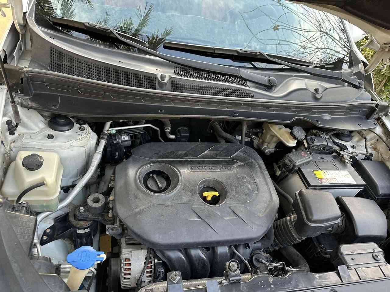 السلام عليكم للبيع سبورتج موديل 2015/خليجيه بدون صبغ مكانه بل يوسفيه( معرض الأمير) *********** أبوأحمد
