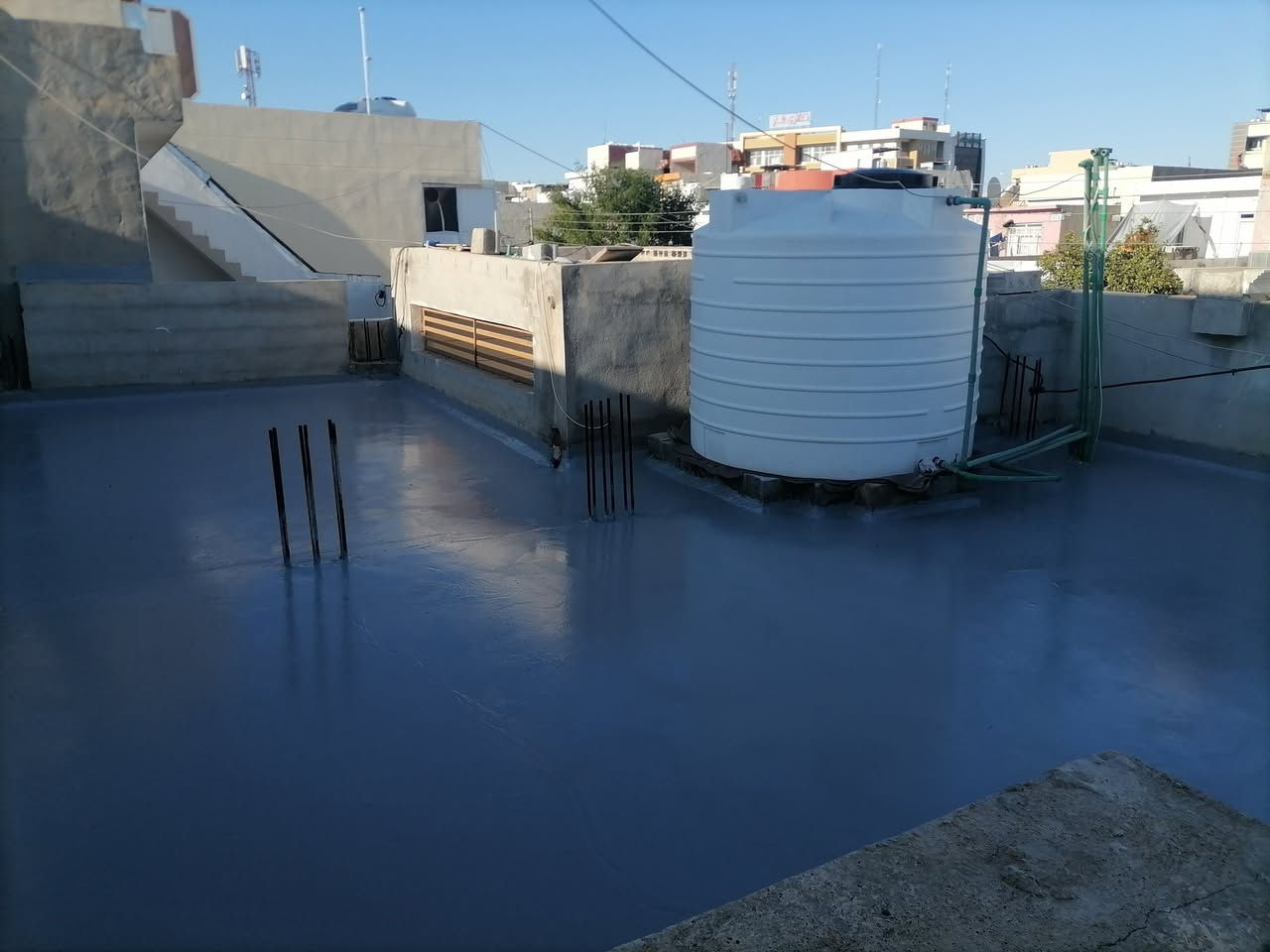 ✹معالەجەکردنو چارەسەرکردنی کێشەی  و ئاودایان و تەڕەشوع  درزو هەڵتەکیوی سەربان و ماڵ و باڵەخانەکان
بەباشترین مواد 

ستافەکەمان  هەموو کارەکانی #معالەجە و #عەزل ی سەربان بە باشترین ستافی بە ئەزموون و لێهاتوو و باشترین مەوادی موعالەجە و بەزەمانی درێژخایەن ئەنجام دەدات

سودەکانی ئەنجام دانی #دابڕی_ئاوی بۆ سەربان

✅ کێشەی ئاودایان و تەڕەشوع ٪١٠٠ چارەسەر دەکات
✅ ٪٨٢ ی تیشکی خۆر دەگێڕێتەوە و دەبێتەهۆی فێنک کردنەوەی ناوماڵ لەوەرزی هاوین دا
✅بەرگەی ساردی و گەرمی زۆر دەگرێت ( _40° بۆ 90°)و کەش وهەوا بەهیچ شێوەیەک کاری لێ ناکات
✅ تەمەنی درێژە و توانای 15 ساڵ مانەوەی هەیە لەسەر ڕوەکان  
✅توانای کشانی ٪٥٠٠
✅ ڕویەکی جوان دەبەخشێت بە سەربان
✅کێشی سوکە و هیچ قورساییەک ناخاتە سەر سەقفەکە

# ژ.ت

***********
