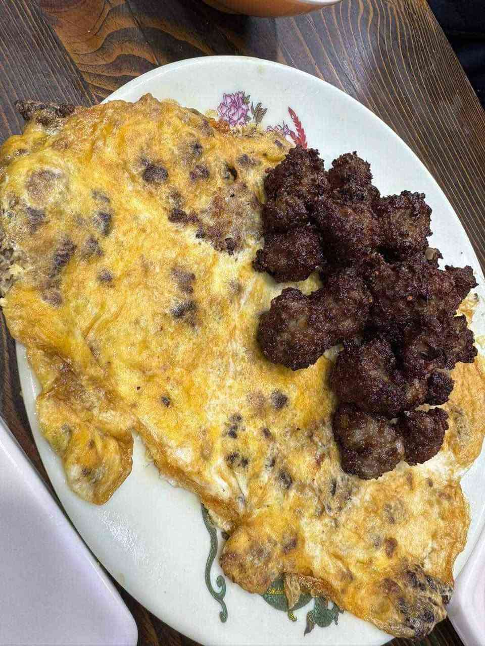 سلام وعليكم خالفه ريوكات عروك باصطرمه مخلمه جلفراي شوربه باقلاء وخلفه فلافل كله شغل درجه اوله ***********وتساب
