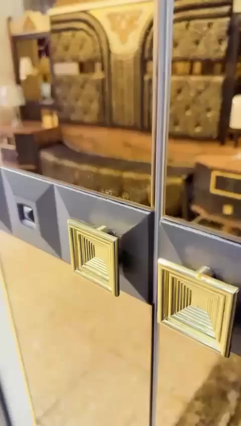 @إشارة نبع الحنان الفاليه ✨ غرفة تركي  اصلي صبغ حراري  11 قطعة ✨
نظام ابواب بروفايل فاخر
سرير مخزن جك 
 ضهر بلوك
 جام برونزي 
 قماش وتر بروف أصلي
 سرير مخزن جك 
✨ نظافة 90/💯
شد ونقل مجاني داخل بغداد
توصيل للمحافظات بأسعار رمزية


**إذا كنت صاحب هذا الإعلان وتريد حذفه لأي سبب، رجاءا أرسل رسالة إلى الدعم الفني**