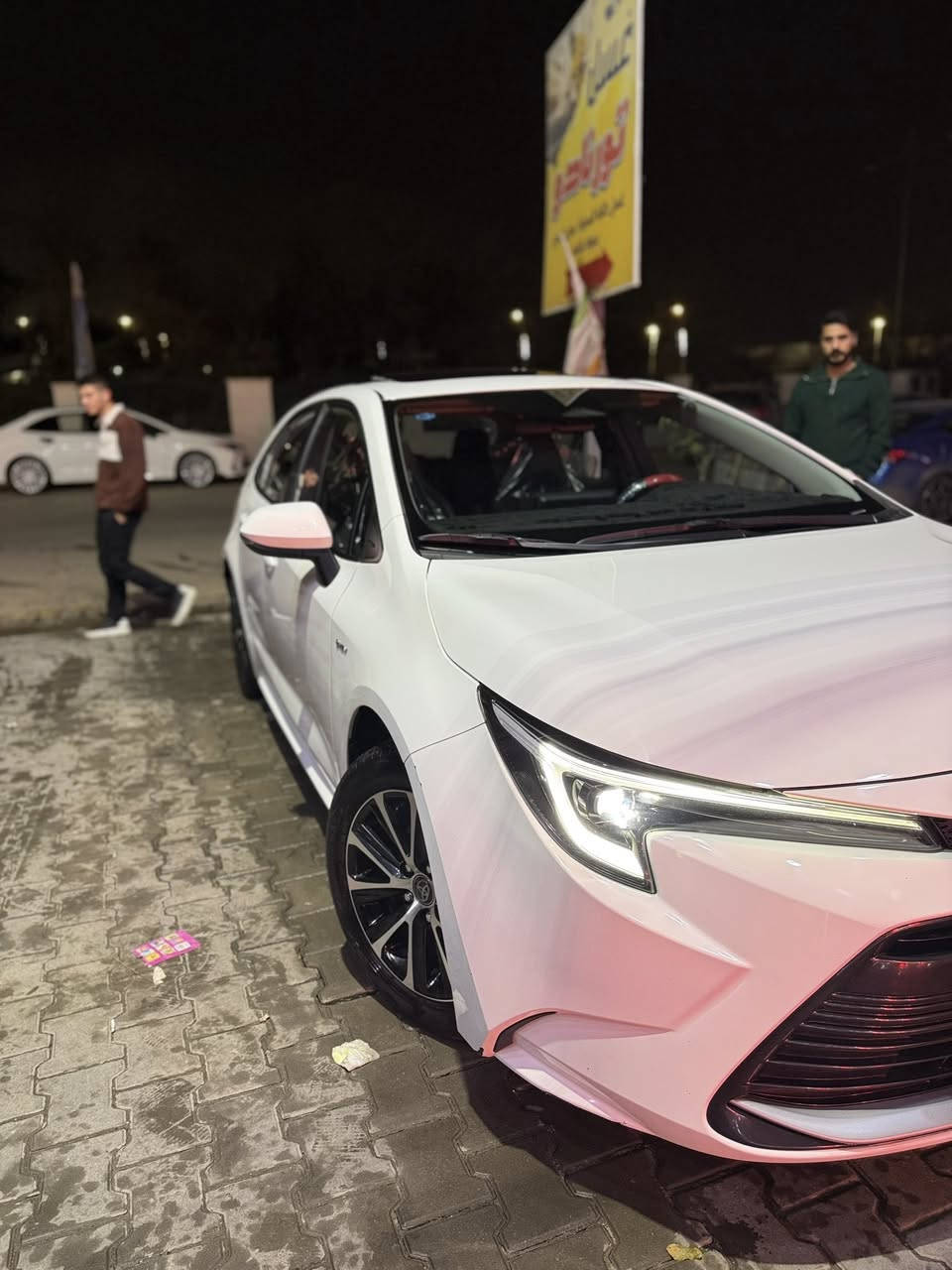 السلام عليكم
للبيع كورلا هايبرد وارد الصين 2024 

السيارة زيرو من كل النواحي 

كفالة عامة من كلشي 

ماشية 29 الف كيلو 

هاند بريك اوتو بصمة 

اوتو هولد 

سلايد روف 

جامات اربعتهن اوتو 

كروس تثبيت سرعة 

وخروج عن المسار 

راد وحساس امامي ، كامرة خلفية 

رقمها اربيل وسنوية بأسمي وعليها رقم شبه مميز ، تحويل مباشر ثاني يوم 

السعر المطلوب 151$ 
مكان السيارة كركوك

للأستفسار ***********
