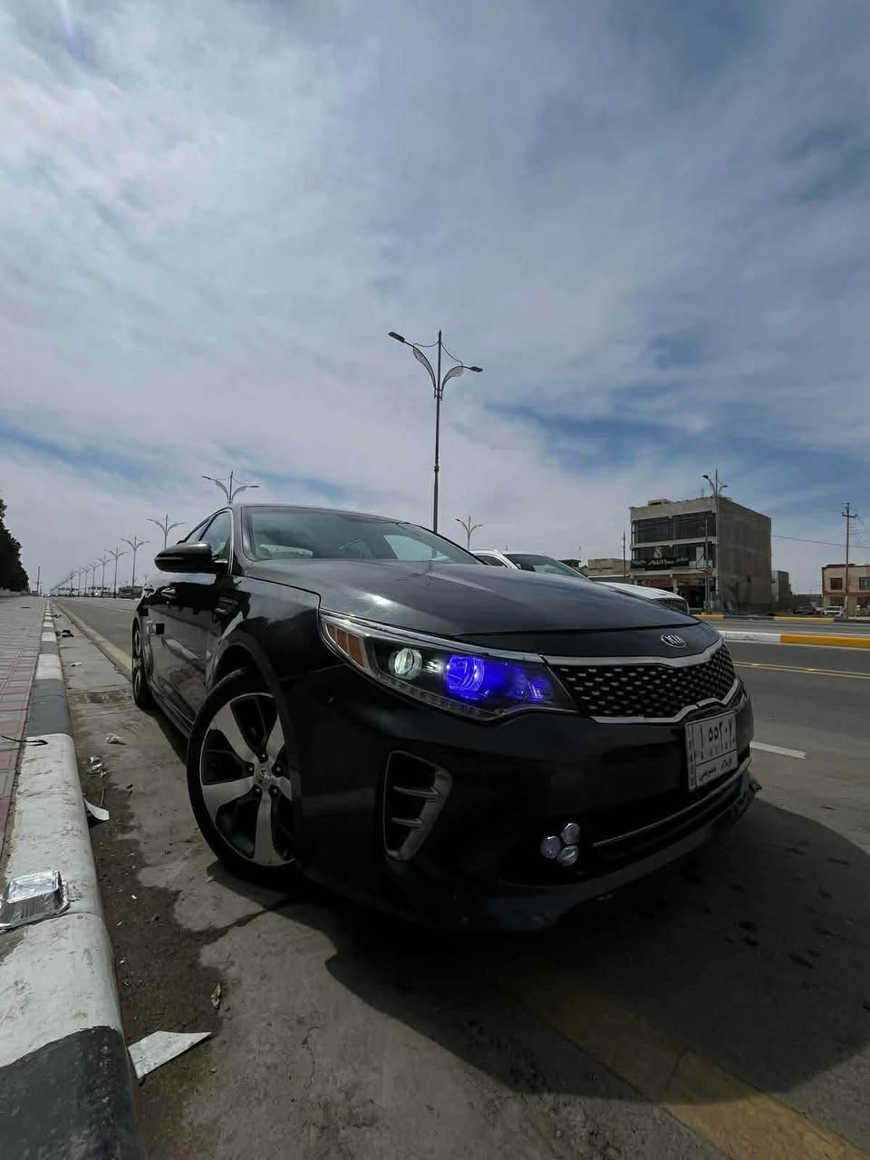 Kia-Optima VIP 2017

-------------------------------------
ملاحظة : الرجاء قراءة المنشور كامل بيع مستعجل والسوك كلشي بي ♥️

#رقم السيارة : كربلاء - الانكليزي الجديد 

#مكان السيارة : كربلاء 

------------------------------------
سلام عليكم 
للبيع كيا اوبتيما فول vip رصاصي موديل 2017 محرك 2000 تيربو رقم كربلاء  سيارة ماشية 133 الف السياره حادثها بنيد  و جاملغ وبيه رشات جمالية فقط حادثها خفيف بدون ايرباك 
تفاصيل👇🏼👇🏼
لد امامي لد خلفي
1_ بصمة⁩ 
2_ محرك 2000تيربو ✈️ ⚔️⁩
3_تبريد قطعتين ⁦❄️⁩
4_كروز سرعة🔒 
5_مراية داخلية+جانبة عاكسة ⁦🔍
6_تحكم ستيرن ⁦⚔️⁩
7_ شاشة كبيرة
8_ مري شفط
9_رادار جانبي
10_كشنات كهرباء ذاكرة ✨⁩
11_ لدات الداخلية⚔️⁩
12_ انارة ترحيب💡 ⁩
13_شاشة اعطال💬
14_ داخل جلد  احمر مميز⁦⚔️⁩
15_رادار خلفي
16_ جام عازل
17_سستم ايرباك⚔️⁩ 
18_ويل+تخم تاير جديد⁦⚔️⁩
19_صدر امامي خلفي جديد ⁦🛠️⁩
20_حساس مطر💦
22_كشنات هيتر+تبريد
23_تبريد+ تدفئة شغالة 
24_حساسات خلفي 
25_لايت زنون 
26_داخل احمر مميز و اسود 
27_كشن ذاكرة حفظ
28-بانوراما
سعرها : 120 قفل 🔒
السيارة جديدة واحلى من صور 
وعلية ملاحضات بسيطة ابيع على وضعه بيه كربلاء, العراق


**إذا كنت صاحب هذا الإعلان وتريد حذفه لأي سبب، رجاءا أرسل رسالة إلى الدعم الفني**