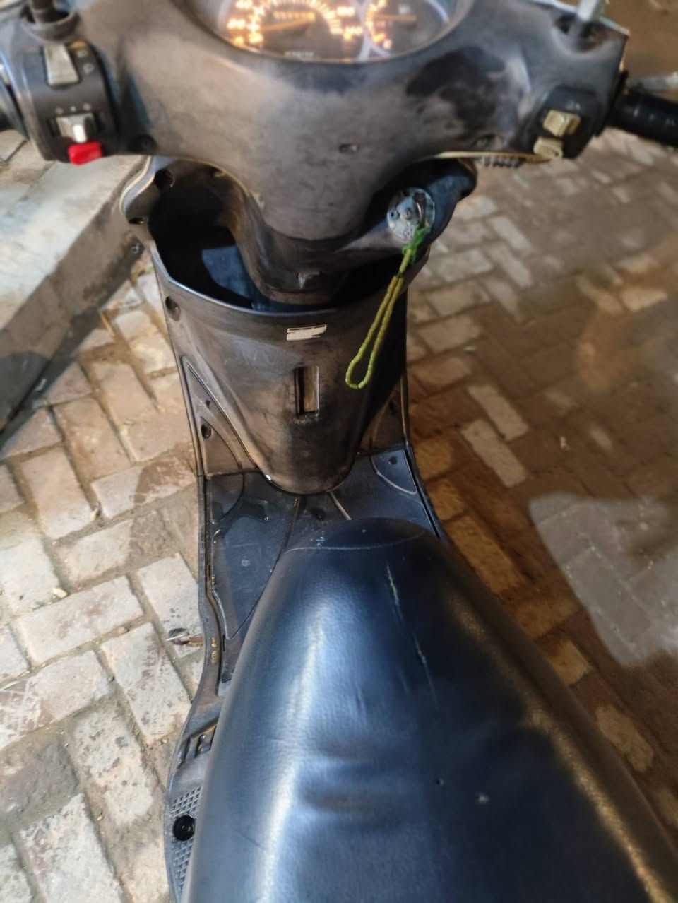 السلام عليكم دراجه بريز ياماها     ياباني   السرعة 140   ياماها اليابان  (السعر 625الف ) الرقم هاتف *********** مثل ما عودناكم عل وجبة جديدة كل يوم قطعة نفس شكل +الون +السرعة مواصفات تفاصيل كل يوم توصلي قطعة نادرة    مال 💫🤎وكالة دراجه ✨المواصفاة    (السعر 625الف   ) قطعة نادرة وحلوة 🌟🌟        💯🔥   دراجه كاملة مواصفاة حلوة نظيفة لحد يكول شبيهة نقص بل كارتون  محرك ستندر   ((مال رمبة كفرات البلادي اصلي ومختم ))  كلة شغال سلف  وهندر تايرات نظيفات دبلات كفرات بلادي اصلي  حلوة      سرعة شلعة فولل مواصفات   سرعتهة حلوة دك مشي خير من الله  لايتات اشاير كيجات شغالات  هندر نكرة مكينة ناعمة هورن جميع كهربائيات شغالة (((سعر 625الف    بيه مجال شي بسيط حك جية  ))) اوراقهة كاملة منفيس مكاتبة الكمرك الكمرك موجود   الشراي يتصل  دراجه كلشي شغال على تايرات على لايتات خير من الله دراجه معدلة حلوة شغالة معدلة سرعة شلعة  النضافة 100/100 /// سرعتهة شلعتهة قوتهة 100/100/  فول مواصفات العنوان بغداد مدينة الصدر  *********** الشراي يتصل مامتواجد عل فيس  موجود وتساب
