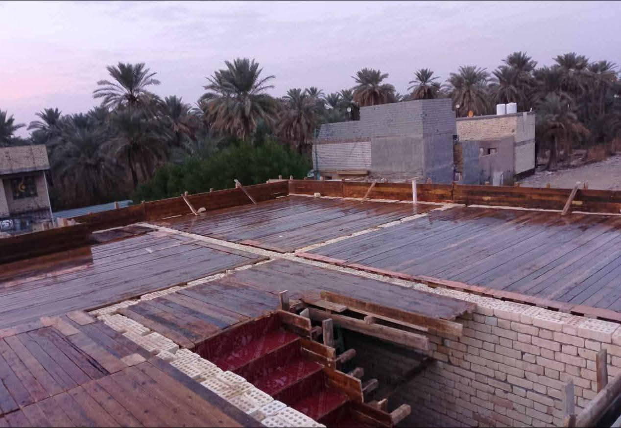 السلام عليكم العمل داخل بغداد نجاره وتسليح وصب 
***********

