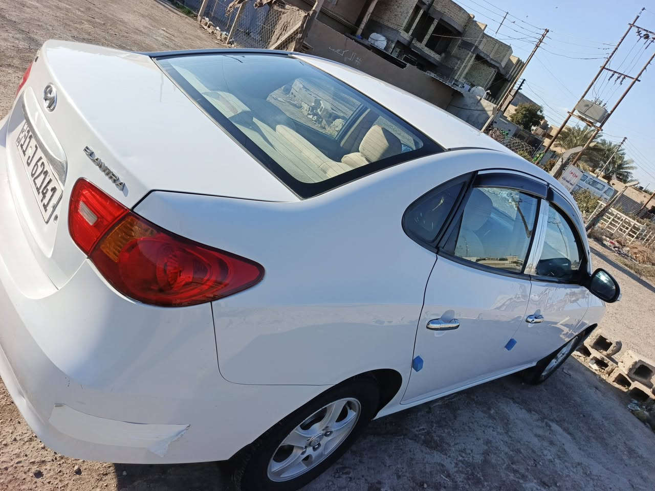 سلام عليكم
النترا 2011 فول مواصفات  ١ / ١  الشركة العامه خليجي مكفوله من صبغ وضربه وتبديل 
محرك كير ع وضع الشركة مكفولات من كلشي  
غير مفتوحات حداديه جديده تبريد ثلج 
 مواصفاتها
 محرك 2000 دوش  
فتحه بالقماره سلايت
حدادية جديدة
تخم تاير 
باسمي رقم دولي جديد 
مكان السياره بغداد
سعر السيارة 130  ***********
