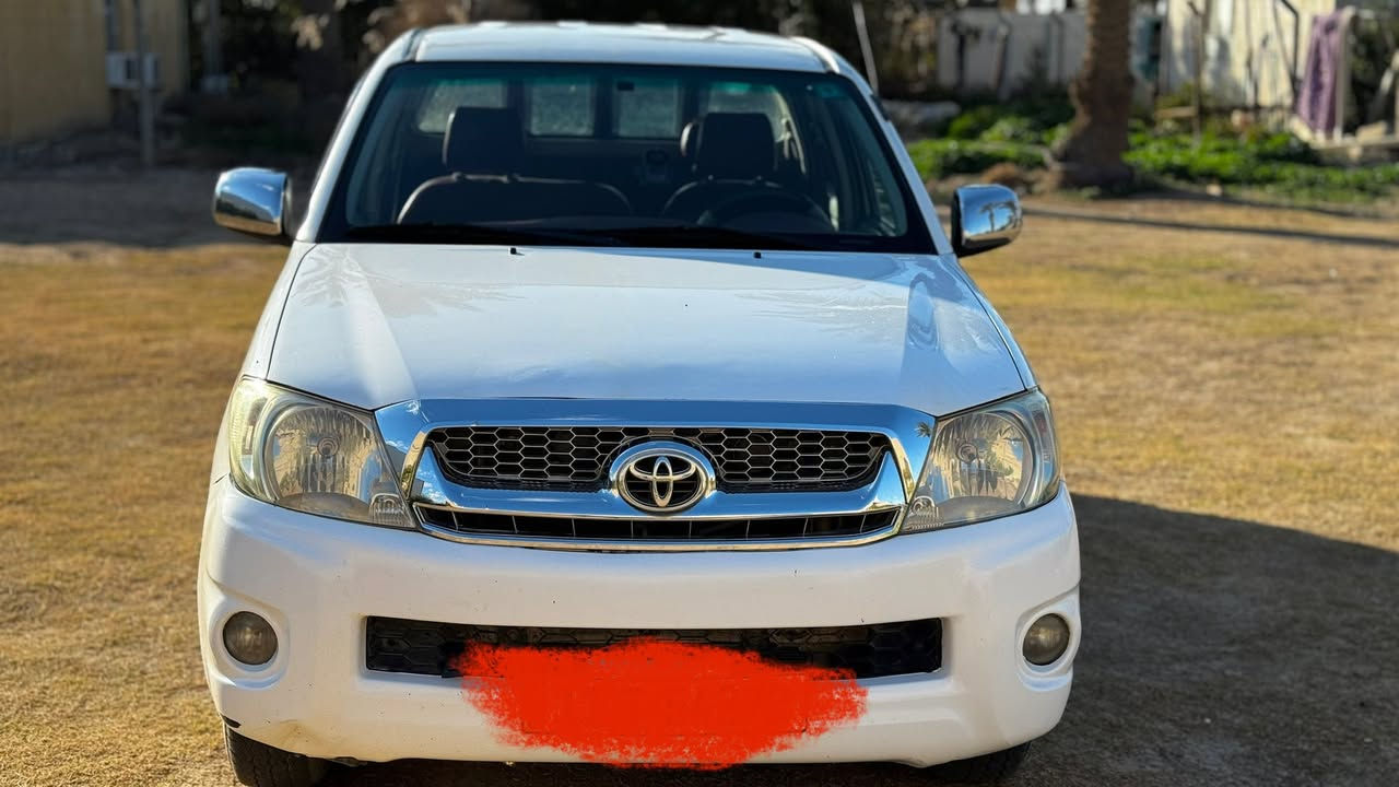 السلام عليكم 
سياره معروضه للبيع
نوع السياره تيوته هايلوكس 
موديل 2011
السعر 155وبيهه مجال 
رقم الهاتف :***********
التواصل غير متواجد على الفيس بك
