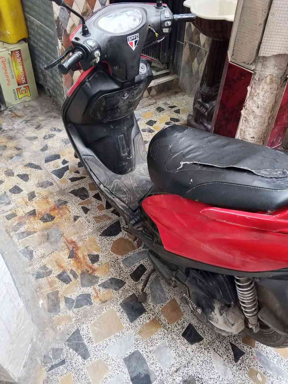 ماكس فراشة 140سعر 400وبيهة مجال كلهة شغالة كهربايات نص نكرة عنوان مدينة شارع داخل تصل على رقم ***********
