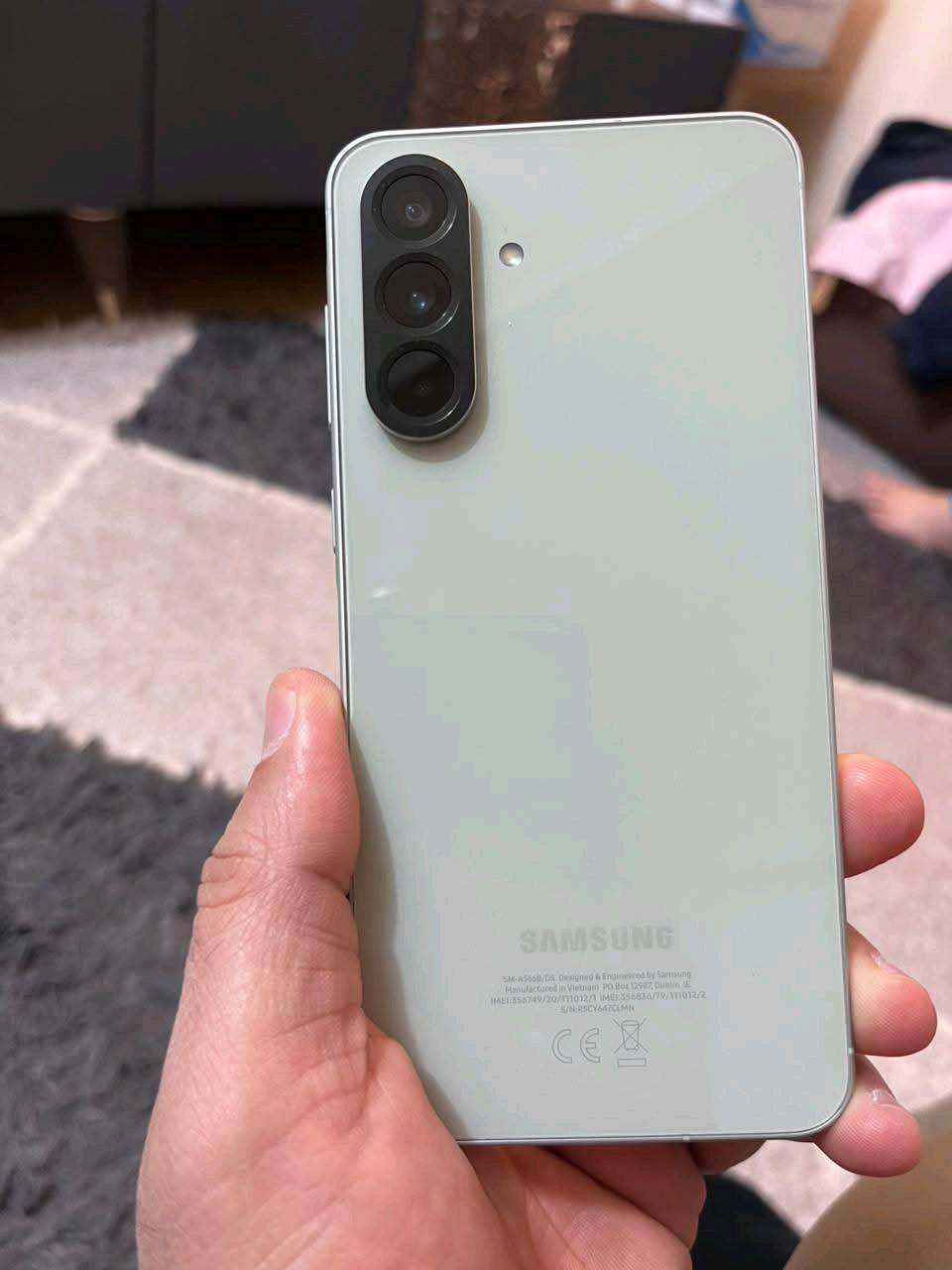 سامسونك A56 5G لون اخضر فاتح
جهاز كامل أخو جديد مستعمل 15 يوم
ذاكرة 256 عشوائية 12 ضمان الوطني
مكاني بغداد شارع المغرب لسعر 425 الف بي مجال قليل للشراي
