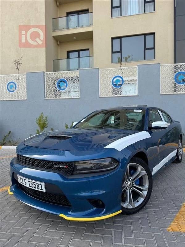 ‏‎
جارجر  جيتي  GT  موديل 2021   ( خـليـجـي ) 
‏‎وكالت هارلم  لون ازرق بحري
فول رادار امامي جانبي 
 فول  مواصفات  (سياره لزكات شركه كله بعده بيهه زيرو)
سياره مضمومه من 2021 متروكه 🪬 
‏‎مكفوله كفاله عامه سياره 
‏‎سيارة  ماشية 40الف  فقط 
‏‎بعده بحالت وكاله ماكو اخته 
‏‎ رقم بغداد الجديد بسمي تحويل اي وقت 
‏‎
‏‎الضمان : 3 سنوات او 60 الف كيلو متر . 
‏‎المحرك : V6.  3.6L .
‏‎المواصفات :
‏‎* نسخة GT سوبر تراك باك
‏‎* جناح خلفي ابيض 
‏‎* ويل قياس 20 انچ ابيض 
‏‎* ستيرن رياضي . 
‏‎مقاعد رياضية جلد  مع خطوط بالون البرتقالي. 
‏‎* مصابيح أمامية زنون . 
‏‎* كشافات الضباب زنون . 
‏‎* المصابيح الأمامية مع LED . 
‏‎* حساسات . 
‏‎* شاشه كبيرة مع نظام ملاحة نفكيشن GPS .
‏‎* الشاشة مع اوپشنات SRT . 
‏‎* سستم صوت الپاين .
‏‎* فتحت سقف (سلايد) . 
‏‎* مقاعد أمامية كهربائية عدد 1 
‏‎* مقاعد أمامية وتدفئة . 
‏‎* تشغيل عن بعد . 
‏‎* ستيرن كهربائي . 
‏‎* تدفئة ستيرن . 
‏‎* محدد سرعة . 
‏‎* تلفون بلوتوث . 
‏‎* كاميرا خلفية .
‏‎* مرايا متحسسة للاضاءة العالية .
‏‎* كير شفتر بالستيرن . 
‏‎* دخول ذكي (بصمة) .
‏‎* الرقم بغداد تحويل ثاني 
‏‎السعر 310 بيهه مجال
‏‎*العنوان:  النجف 
‏‎للاتصال ع الرقم: ‭***********
مكاني النجف
