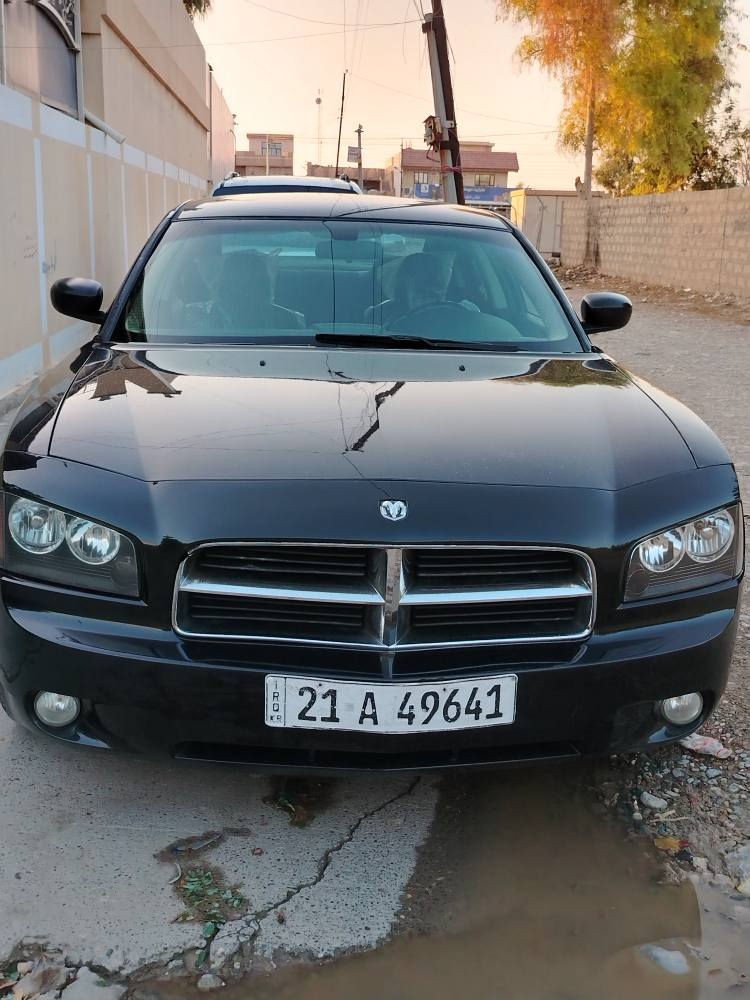 جارجر 2010 محرك حجم 3500 اصل   
محرك كير تبريد طخم اكسل شرط وخير من الله  
 
كشنات كهربائيّ 
تبريد قطعتين 
غرفتها نظيفه 

بيها 3 قطع صبغ باب السايق مبدل اصلي  حادثها بجم بيها دواخل قليل ع البارد 
رقم سليمانية دولي هزه جديده سنويه الى 2030 باسمي كابون بانزين بيها شرط التحويل 

رقم صاحب سيارة
 ***********
الاتصال والمراسله باقي التفاصيل  ع الواتس اب فقط كركوك, العراق
