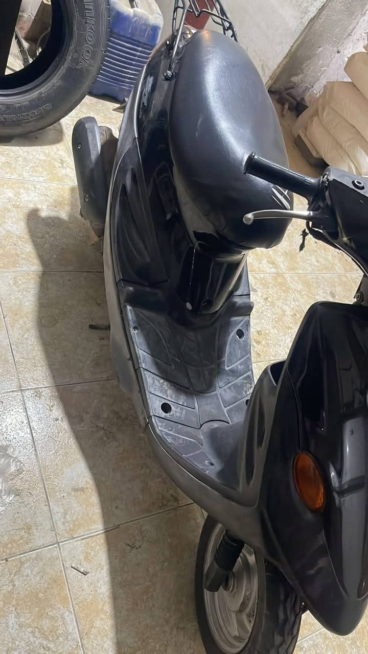 للبيع بيجي سوده مبدل فقط بستم جهازه سلف هندر كلشي شغال مكاني سماوة قشلة  سعر 350 وبيه مجال للشراي 
رقمي ***********
