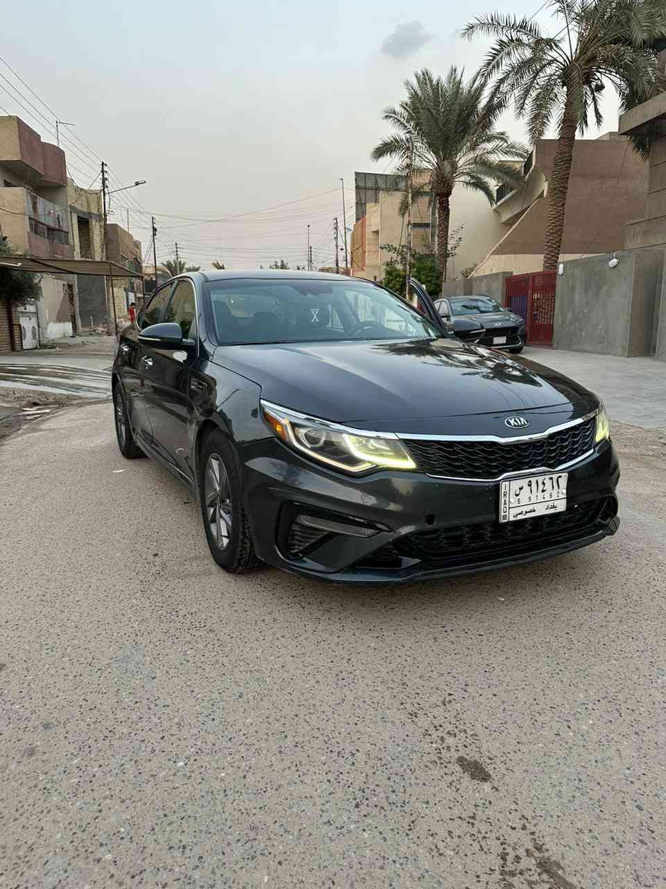 السلام عليكم
اوبتما 2020 

بيها جاملغ وباب ونص البنيد مصبوغ 

ايرباك ستيرن طاك 

ماشية 72ميل 

ويل كب 

حساسات 

كامرة 

شاشة 

تحكمات 

نقطة عمياء 

رادار توقف ذاتي 

محرك 2000gdi

رايدها 145وبيها مجال 

رقم بغداد - مكانها بغداد 

للاتصال ***********
