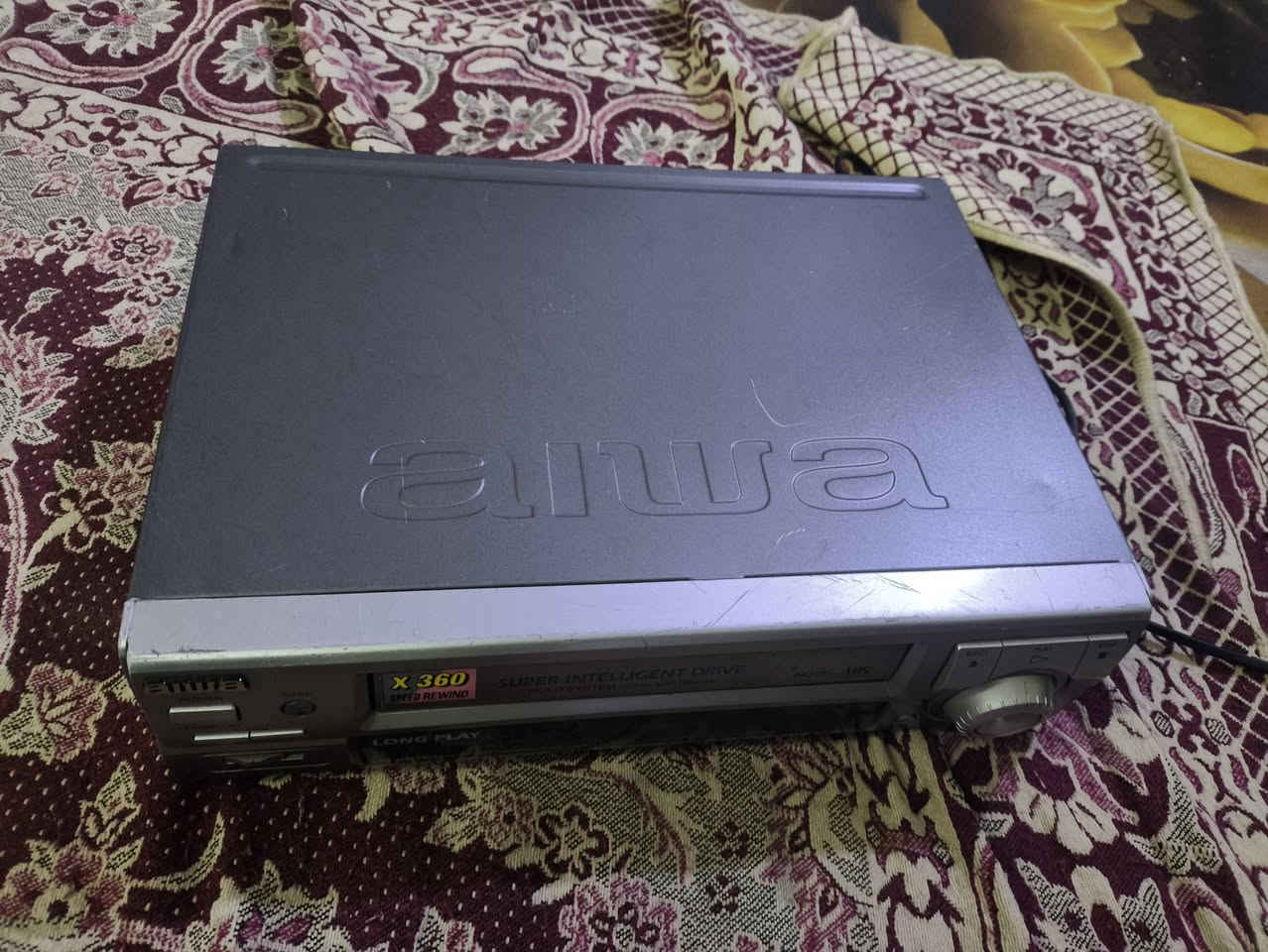 جهاز فيديو كاسيت كبير ماركه ايو ياباني اخو جديد نقص كارتون و ريموت 
يريد يراسني بلخدمه تحياتي


**إذا كنت صاحب هذا الإعلان وتريد حذفه لأي سبب، رجاءا أرسل رسالة إلى الدعم الفني**