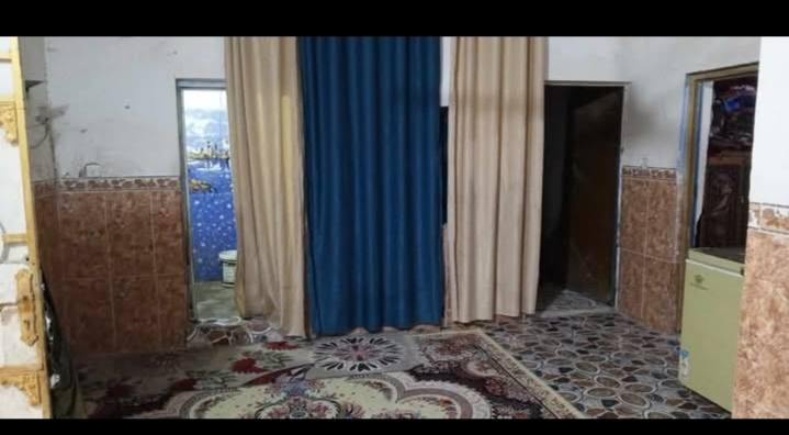 سلام عليكم
بيت زراعي بل جربوعيه الاولى يم ساده ال ستار
مساحة 200
يحتوي ع غرفتين ومطبخ وهول وبراني وحمامات داخليه وخارجيه 
الاستفسار ع رقم ***********
