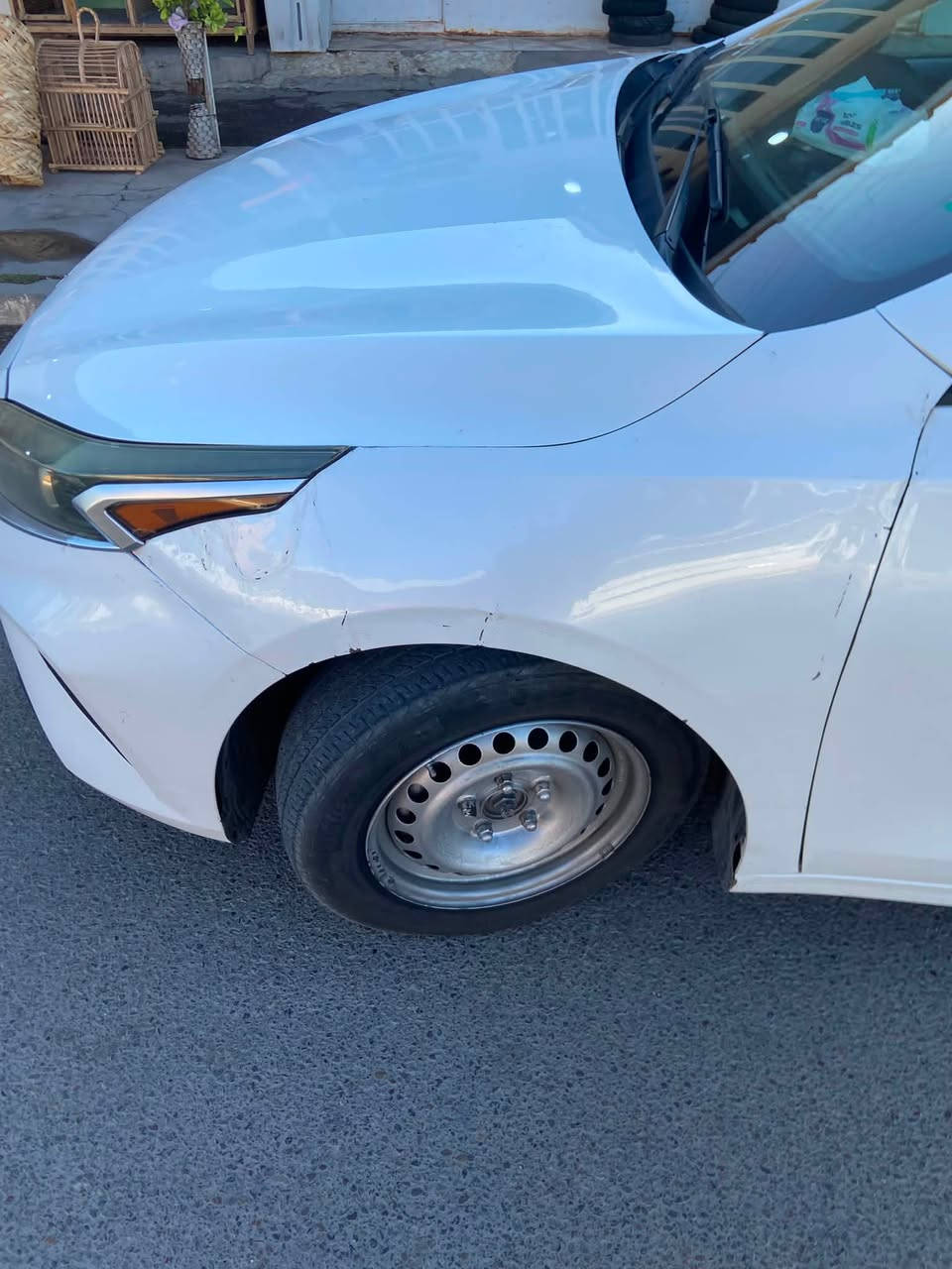 السلام عليكم كيا فورتي موديل ٢٢ وارد أمريكي حادث بجم  كير AT رقم ديالى مكينه ٢٠٠ سياره ماشيه   ١٤٠ ما بيهه أي نقص كامله مكمله لسعر  ١٢٥ وبيه مجال بسيط 
مكان صلاح الدين الخالص 
الرقم ***********
