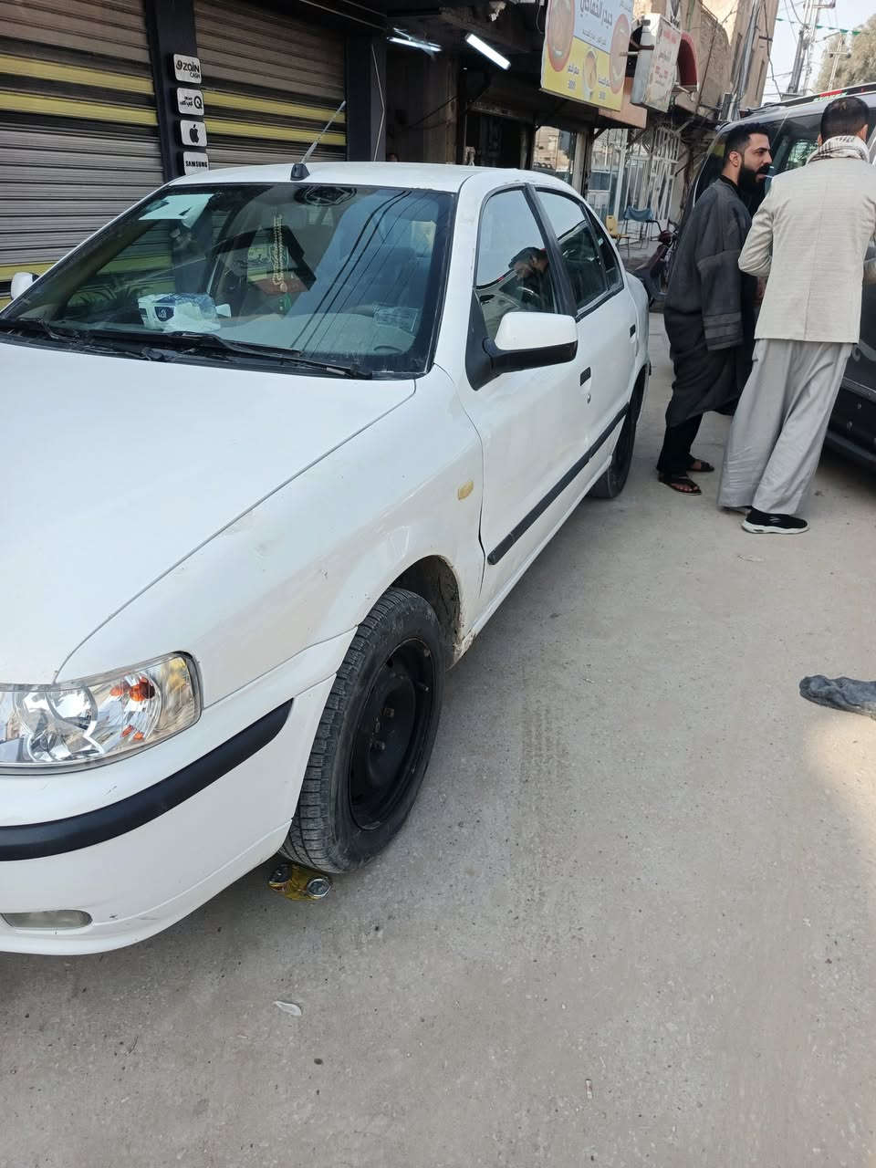 سمند موديل ١٢ للبيع
مكينه كير حداديه خير من الله
بيها جاملغات أمامي مبدلات 
بيها منظومة غاز شغاله
مداور شوكت ما يعجبك
مكان السياره نجف أبو صخير 
السعر ٣٨ قفل 
اتصال واتس آب فقط ***********
