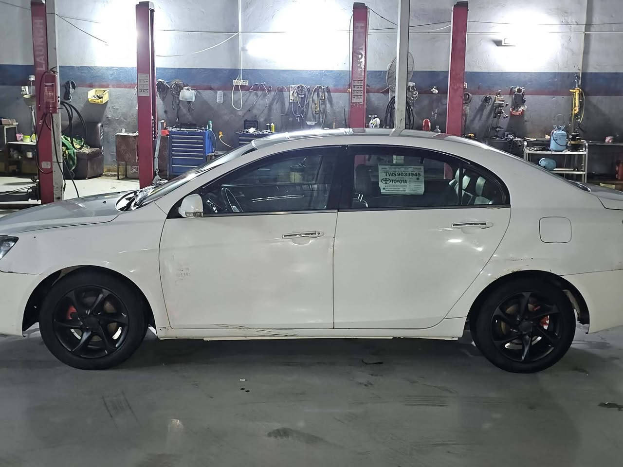 ام كراند
الجاملج امامي +والبدنه الاماميوبيه طخات
وصفنه بكير
معروضه ٤٥ وبيه مجال 
مخول بلنشر
هذا راعيه ***********
