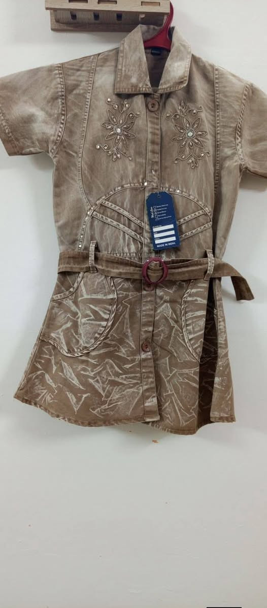 بدلات محيرة احجام مختلفه جدد ما ملبوسين نهائي
القاط ب١٥
بدلات كتان ولادي تلبس عمر ١٣ أو ١٤ سنه السعر ١٥ الواحد
تركسود ولادي يلبس عمر ١١ أو ١٢سنه السعر ١٥
تيشرتات ب٧الواحد
بدله بناتي تلبس عمر ١٣ سنه او اكثر السعر ٢٥
بناطير كابوي احجام مختلفه ب٧الواحد وبي مجال


**إذا كنت صاحب هذا الإعلان وتريد حذفه لأي سبب، رجاءا أرسل رسالة إلى الدعم الفني**