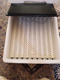 فقاسه للبيع ستعمال مرتين فقط تواصل على هاذه رقم /07814292574