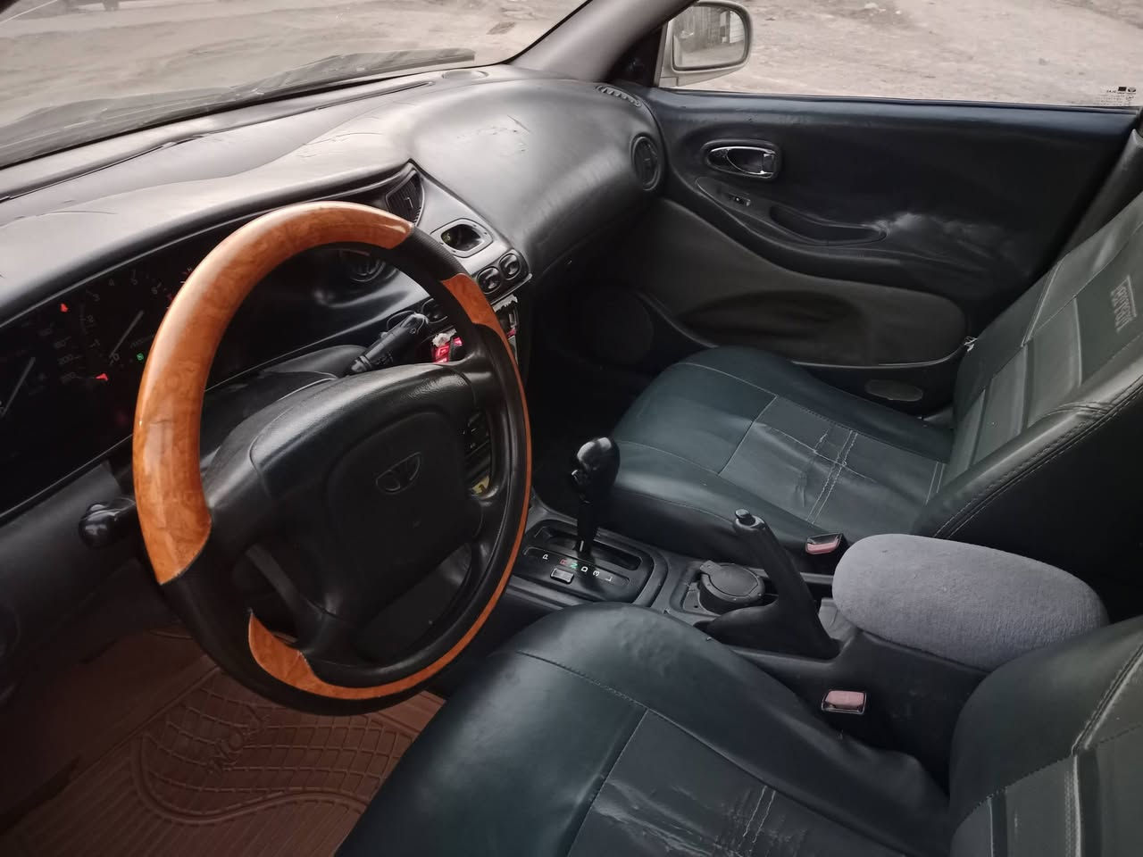 دايو لكنزا موديل 1998 رقم بابل كير اوتو ماتيك محرك مفتوح 2000 صدر امامي خلفي جديد تخم تأثير سلف دينمو بخاخات مجول وتخم واير بلك واتر بم كله جديد باتري جديد سنويه للـ26 صبغ عام للجماليه كهربائيات شغاله العنوان بابل القاسم السعر 43 وبيها مجال للاتصال ع رقم الهاتف ***********
