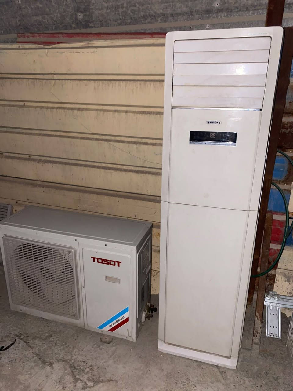 السلام عليكم سبلت توسوت نضيف  طنين ونص شغال فقط نقص غاز سعر 750 وبي مجال مكان بغداد مدينه الصدر الاستفسار ***********
