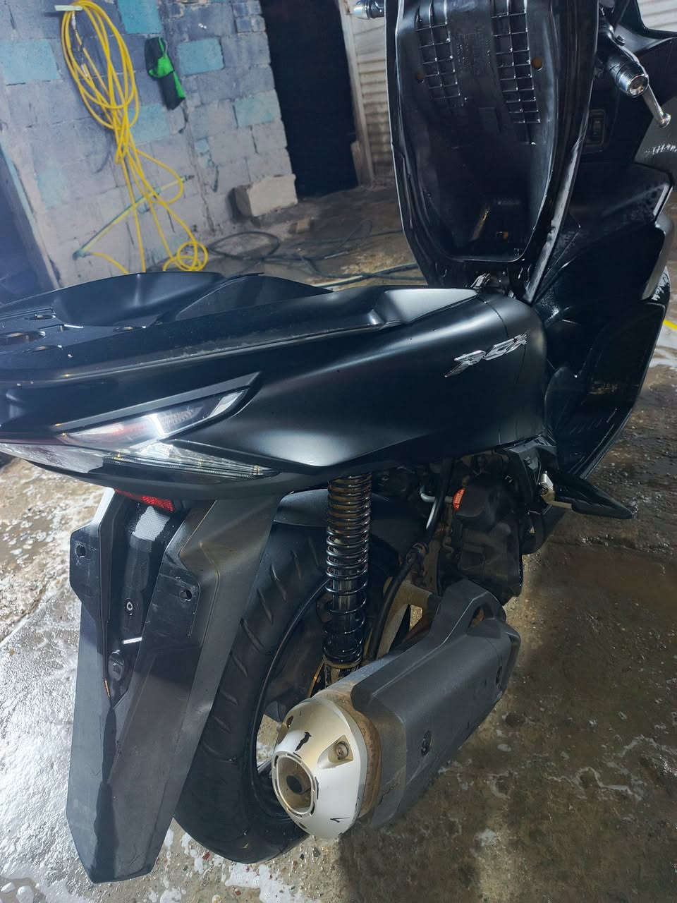 سلام عليكم دراجه بي سي اكس جيل رابع تفاصيل عل خاص هاذا رقمي ***********
