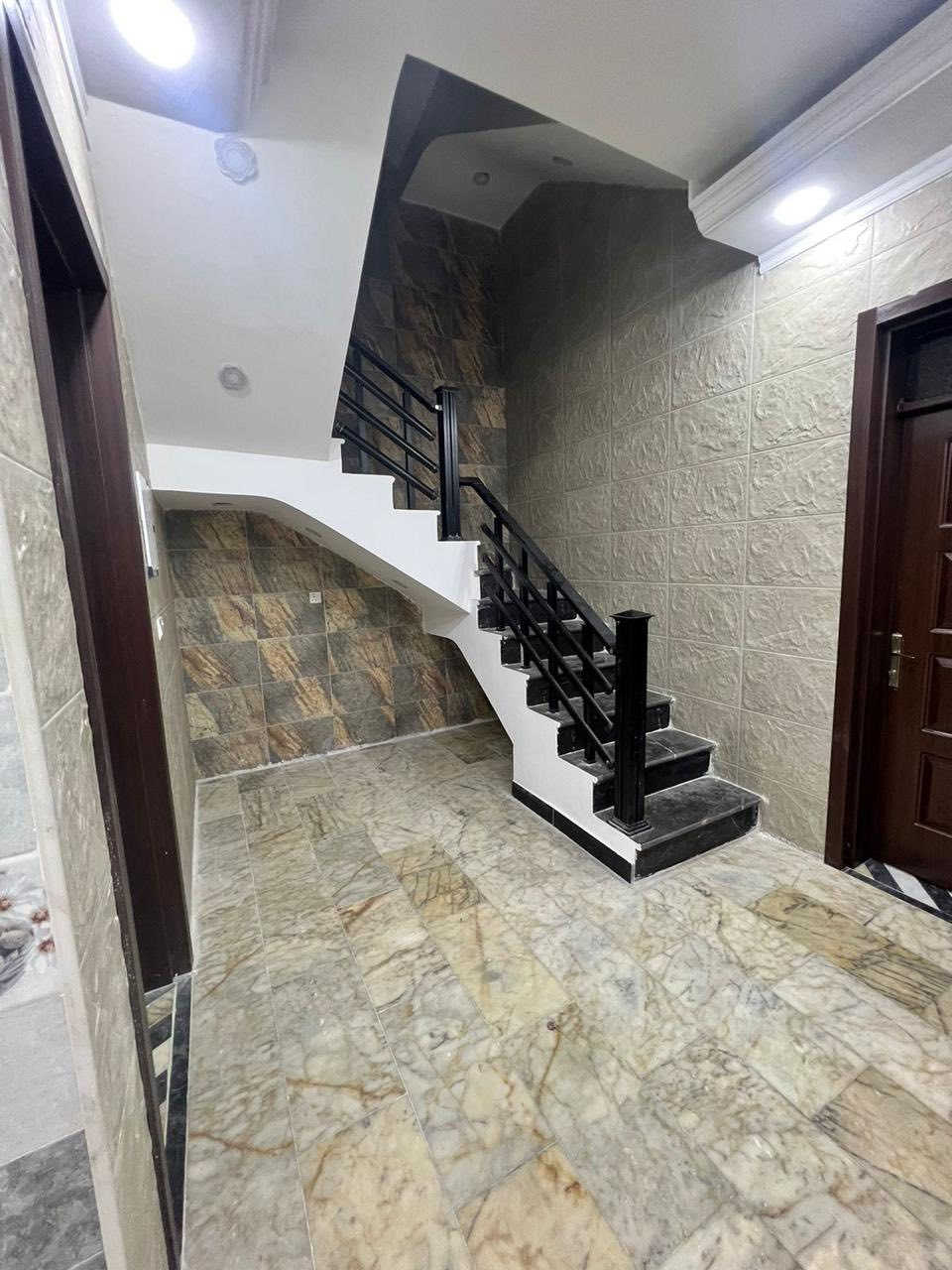 للايجار في السيديه

بيت 90 م  ركن درجه اولى مودرن مدخلين 

يحتوي ع 4 غرف نوم وصاله ومطبخ وخدمات عدد2

شارع 20 م +رصيف 5 م 

الموقع الضباط 

يصلح سكني او تجاري اي نشاط تجاري

للاستفسار اكثر الاتصال على الارقام التاليه ؛.

***********
***********

او زياره موقع الشركة 📍
السيدية الضباط مجاور افران الزيتون 2 
#شركه_الاعمار_الهندسي_للاستثمار_والتطوير_العقاري.
