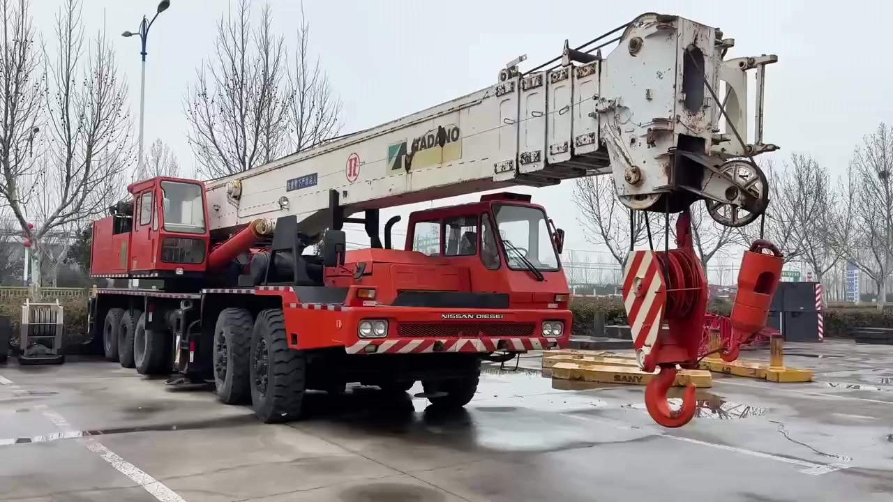 One of the best TADANO TG-1000E crane for sale, the best car condition, cool air conditioning, dual engine energy-saving and fuel-saving, 44-meter main arm, 15-meter secondary arm, support export and foreign exchange, tea and water in place, welcome to intermediaries: 15670777911 #tadano


**إذا كنت صاحب هذا الإعلان وتريد حذفه لأي سبب، رجاءا أرسل رسالة إلى الدعم الفني**