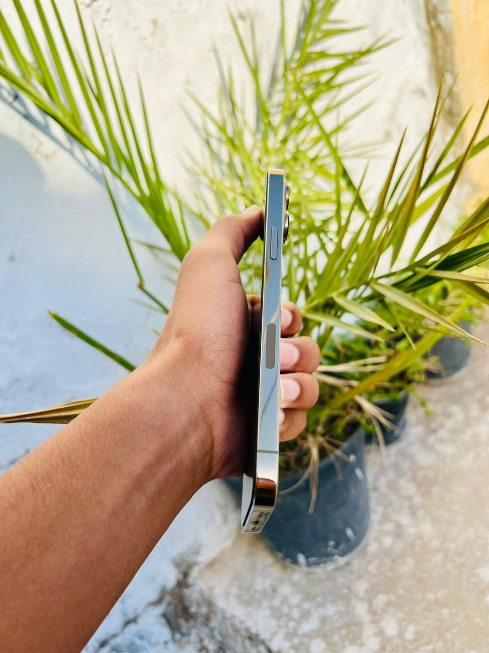 #للبيع_مراوس
ايفون 13 برو ماكس 

بطاريه🔋94% بلادي

دبل خط يعني خطين مو خط واحد 

نموذج m   ذاكره 128

نضافة 100‎/100

شخط واحد ماكو بل جهاز 

مكفول كفاله عامه من فتح وتصليح


**إذا كنت صاحب هذا الإعلان وتريد حذفه لأي سبب، رجاءا أرسل رسالة إلى الدعم الفني**