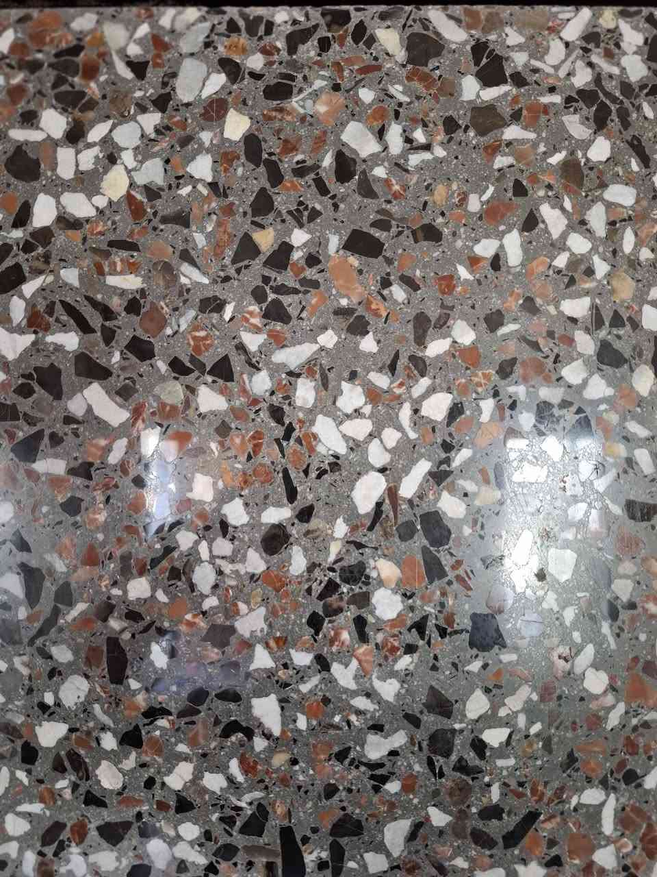 كاشي الملكي سعد المحمدي
اجود انواع الكاشي 
ضمان حقيقي 
فلوجه شارع ٤٠ 
مقابل الجشعمي 
هاتف ***********
