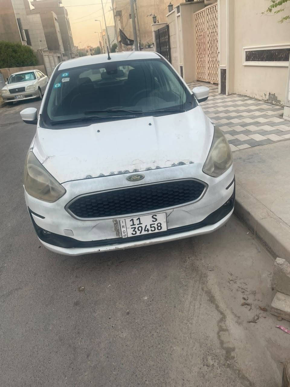 السلام عليكم للبيع فورد فيجو موديل 2019 السيارة كاملة وجاهزةرقم بغداد عدى يحتاجلهة صبغ السعر 65 ورقة وبيها مجال ***********
واتس اب
