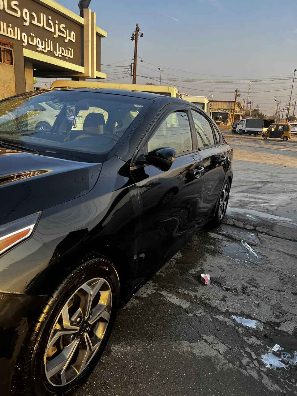 السلام عليكم
فورتي موديل 2020
حادثها مثل مامبين بالصور
محرك 2000 
كير cvt وشادلها براد سعره ٤٥٠ دولار
ماشيه 72mi
موصفات LX
سياره مرتبه مابيها نقوصات
رقم اربيل هزه جديده لسنه ٢٧
مبدل باب وره السايق وبيها طخه صغيره باب السايق مبدل
السيارة بأسمي
دوشمه جديده جلد مالتها الاصلي
مكان السياره بغداد
سعرها ١٣٠
*********** فقط واتساب
