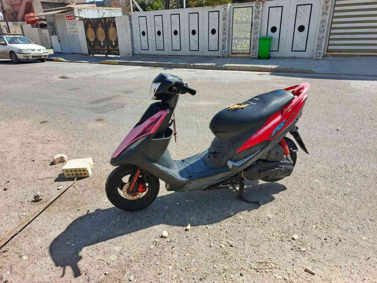 يا الله السلام عليكم شباب دراجه ماكس عدله لون احمر جارد وينهم عشاق هاذ الون الدراجه نزلته رمبه اول يوم رمضان الدراجه ختم واحد ويه المكينه زيرو بمعنه الكلمه بعد احله من الصوره كلهة شغاله من الطول لطول جيب وياك كوستر 🚎 فيتريه وفحص اذا كفر امبدل لو مكينه مفتوحه تاخذهة بلاش : السعر/ مليون وخمسين وبيهة مجال قليل لطيبين ولحد يصير لوتي ويكلي اتغني بسعر اني بايعلك دراجه مال رمبه مو مثل جماعه النطايح يعرضون دراجاتهم كله 750 / او 600 / وهنه راكضات ويه خيل الحمزه 😂 اسف عل اطاله:  مكاني بغداد الزعفرانيه للستفسار: رقمي ***********  بي واتساب 💁‍♂️
