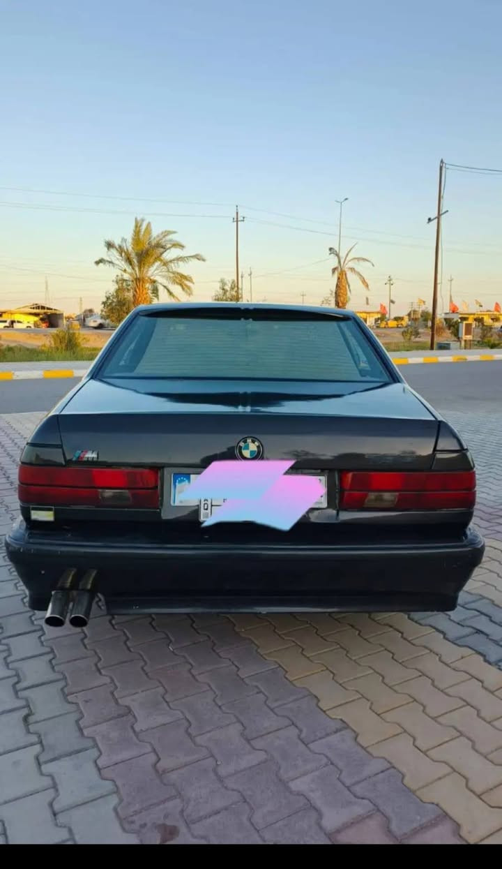 السلام عليكم
بي ام 735 بغداد موديل 1991 مكينه بلاد السياره 6 سلندر  جاهزه مكينه كير تبريد باتري كله جديد كهربائيات كله شغاله 
السعر ٣٨ بيه مجال 
العنوان واسط 
***********
