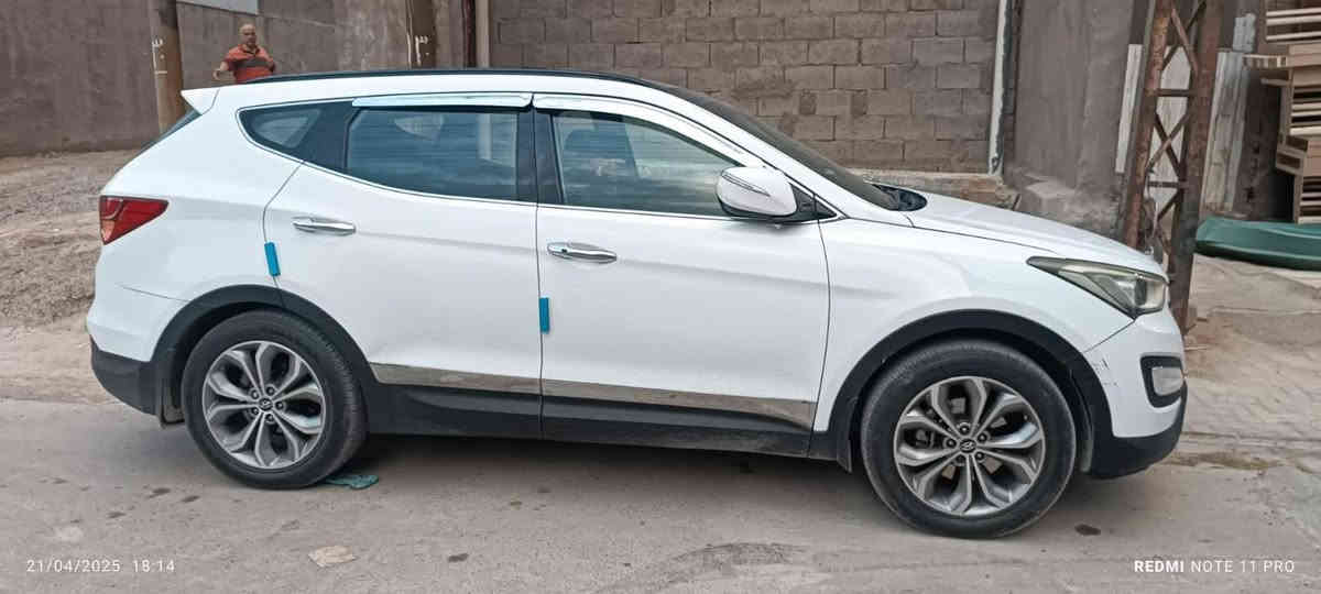 للبيع سنتافي خليجي 2013 بأسمي رقم نكليزي

مكينه 6 سلندر مكفوله من تنقيص وتبخير مامفتوح بيهه لا بستم ولا رنكات يعني بلادي ‼️

سيارة جناي مامخلي بيها شي بيها نقص كامله تخم تاير قبل شهرين شديته صدر امامي خلفي جديد 
سونار مرفق ب صور

رقم بغداد 

مواصفات:الفول 1/1

1_فور ويل +مانع انزلاق

2_حجم المحرك 6سلندر 

3_تبريد تدفئه بل كشنات

4_كشنات جلد 

5_بانوراما طكتين 

6_تحكم استيرن (4 تحكمات ستيرن)

7_كروز سرعه (تحكم سرعه بالستيرن )

8_تبريد تدفئه 

9_شباك نيكل 

10_شاشة ترحيب 

11_يدات نيكل

12_شاشة اعطال 

13_منظومة زنون

14_لدات امامي خلفي 

15_4 كامرات محيطيه 

16_مري جانبيه شفط كهربائي

17_ويل كب كروم

18_دخل لونين

19_بصمات تشغيل عدد 2

20_بصمات ابواب عدد 3

21_إشارة ترحيب باليدات عند الاقتراب 

22_كشن كهرباء

23_حساسات خلفيه

24_كاميرا خلفيه 

25_شاشه لمس 

26_انظمة قيادة 

27_نظام ايكو اقتصادي

28_ 3قطع تبريد 

29_سبعه راكب

30_كشنات جلد +دومشة جلد 

31_تبريد بيانو 

بغداد مكان السيارة

‼️سعرها 160
***********)📱

متواجد واتساب وخط  📞
