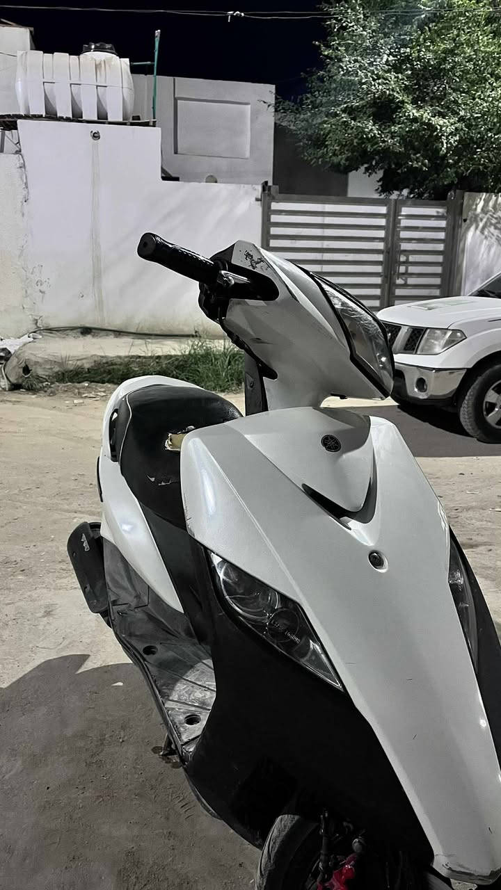 السلام عليكم
ثعلب نوزل للبيع 

دراجه غير شغاله ما اعرف شبيه نار واصله بانزين واصل وكم موجود عل اغلب مشكله بل جويتر 

السعر ٤٠٠ ومجال قليل للطيبين 

مكان ديوانيه شافعيه مركز 

الرقم والاستفسار

***********
