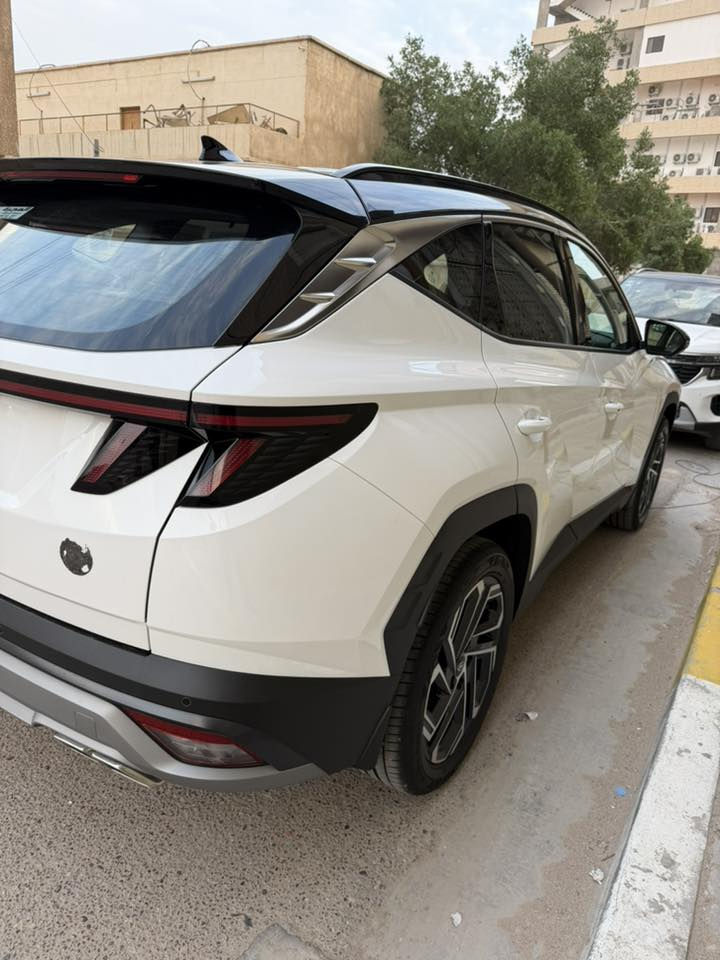 هونداي توسان توكلر قمارة اسود 2025 ماشيه.1300

مرقم بصره  

فول مواصفات: شاشة متصله - ويل 19.        كشنات كهرباء باللون الابيض - بردات بيبان  - باب الصندوك كهربائي - بصمة وتشغيل عن بعد -  - حساسات امامي خلفي - اوتوهولد -سايد بريك دكمه - مثبت سرعة . سعرها232 مجال بسيط

***********
