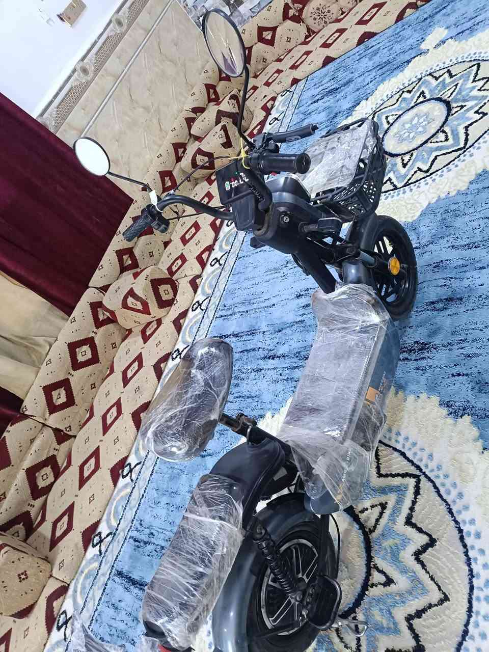 السلام عليكم دراجه شحن للبيع استخدام قليل دراجه بالكرتون مكفوله من كل شيء تشغيل عن بعد السعر 250 وبيها مجال للاستفسار اتصل على الرقم ***********
العنوان الناصريه على طريق سيد دخيل القديم
