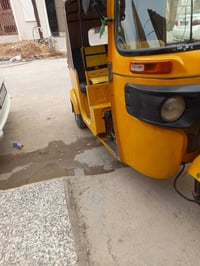 تكتك موديل 20.البيع مكان بغداد الشعب. شراي يتصل 07709226634