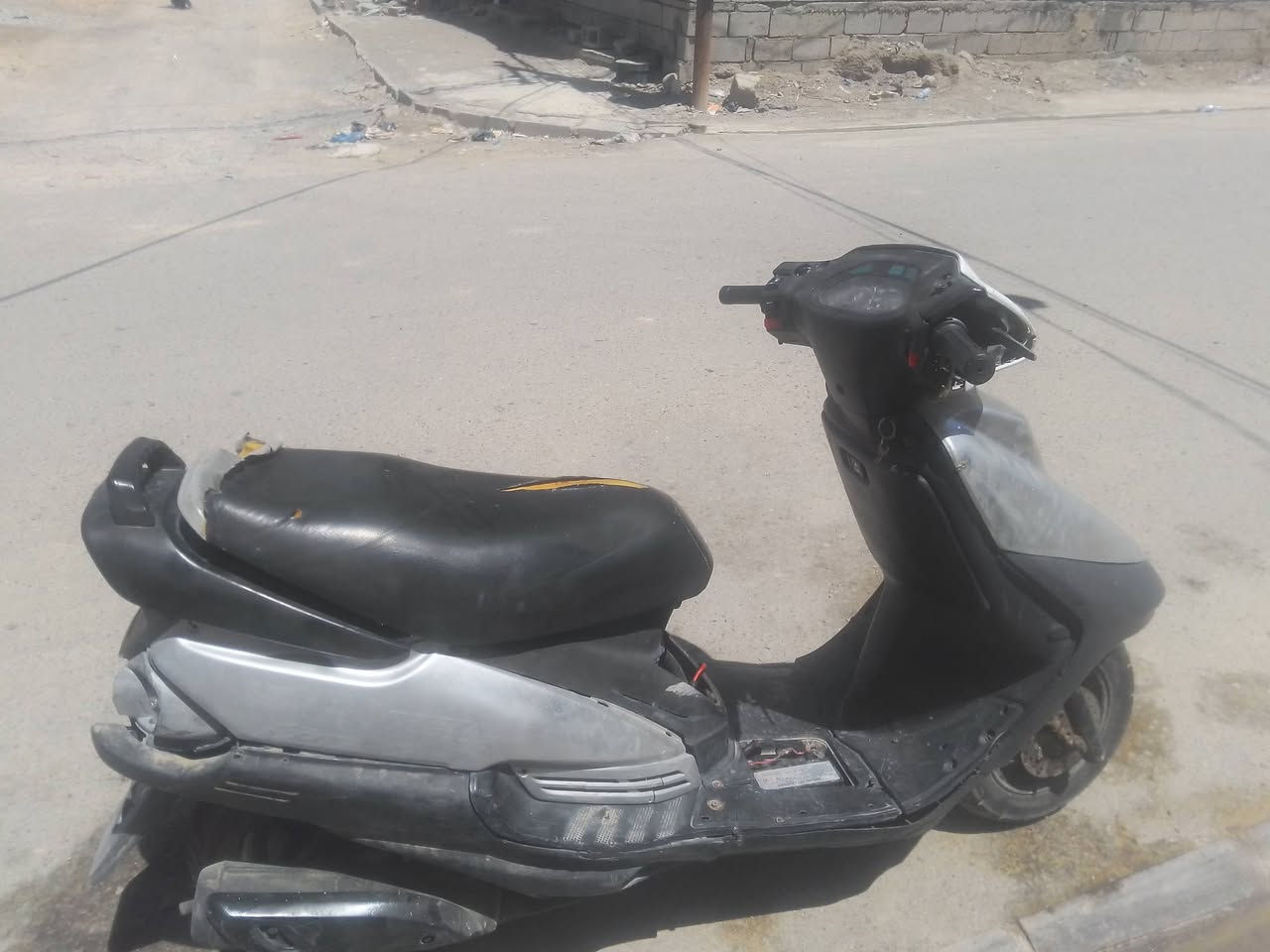 سلام عليكم دراجه فراشه مكفوله سعر 300بيها مجال ***********
