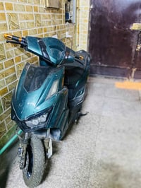 شحن يرادلها فقط بطاريات سعر 450 07780306081 مكاني بغداد