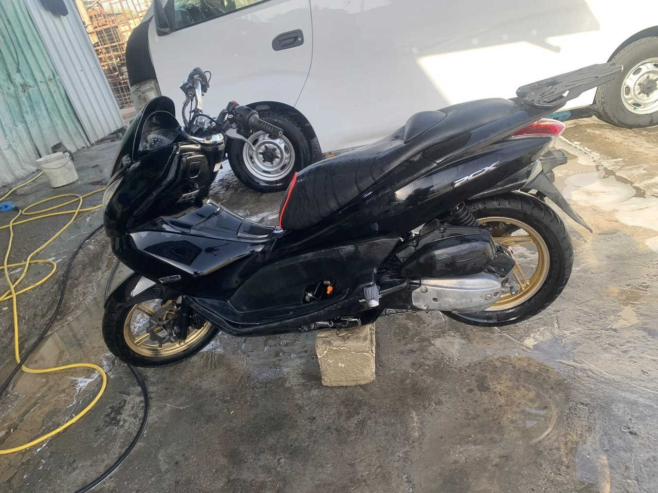 سلام عليكم / PCX 125cc / دراجه يابانيه JF 🎌 / دراجه حلوه وكامله مرتبه / منضومه لد زينون / منضومه دبل إشاره لد / بكلايت خلفي لد رماش / دراجه كامله فقط نقصها استناد تعليق وجك مال جنطه فقط / الباقي كله كامله / كفاله عامه من التبخير وتنقيص والنضوح و الحماوه / شلعه معدل تخبل / بيها كاسحه خلفيه / يدات تدفئه / استاند حساس / العنوان بغداد حي العامل / *********** @إشارة
