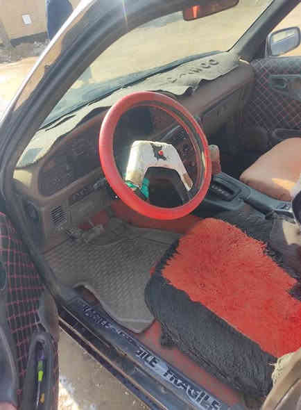 السلام عليكم للبيع سيارة نوع دايو برنس اللون اسود موديل 1994 كير اوتوماتيك السيارة بحالة جيدة  كهربائيات كلهة شغالة الصدر وتايرات خير من الله  مكينة كير جديد رقم بابل بسمي السعر27 رقم الهاتف ***********
