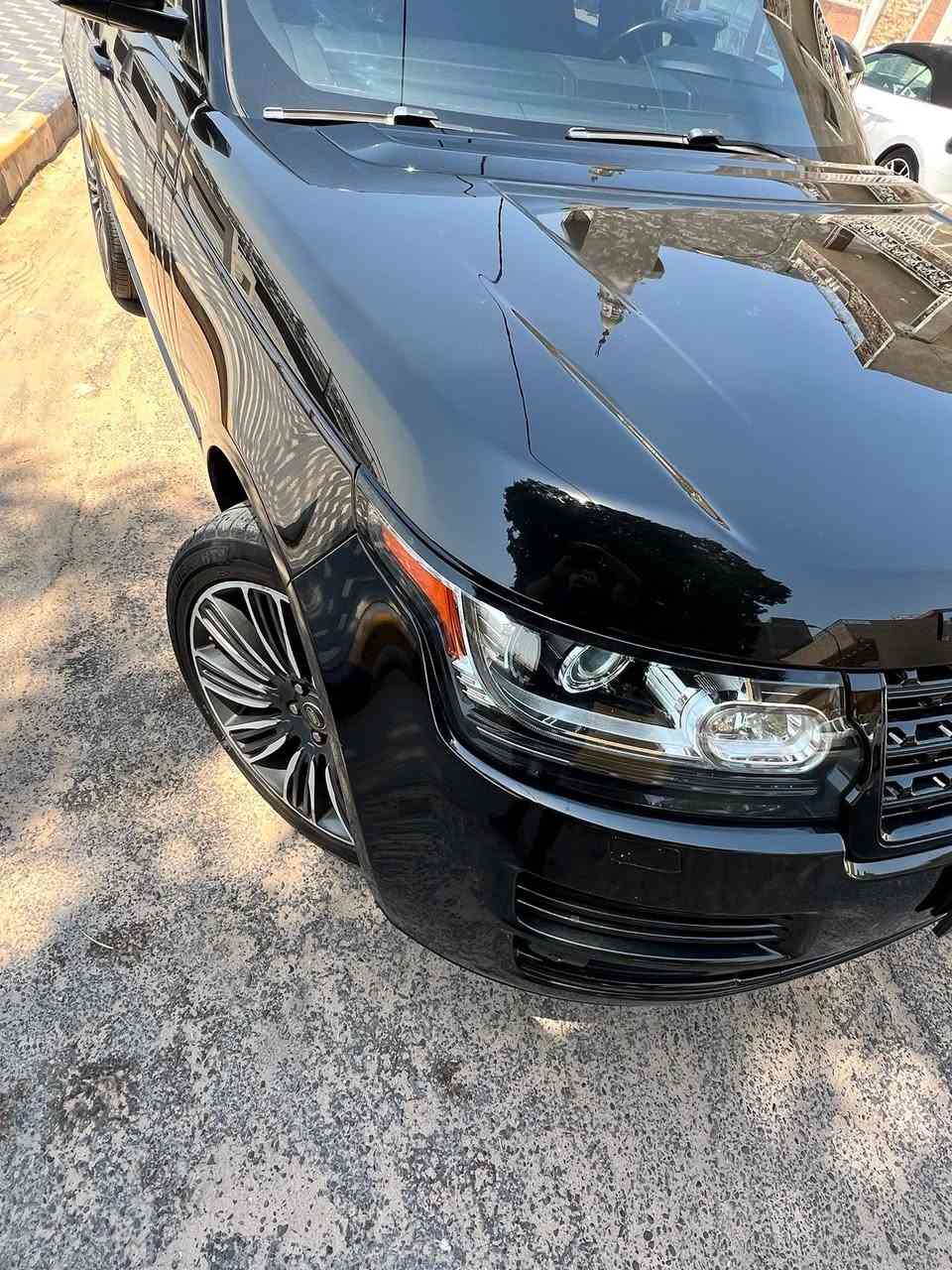 السلام عليكم Range Rover Vogue 2017
رقم اربيل كتاب تضليل 80‎%‎
كفالة كير ومحرك
صدر جديد
بدون نقص وارد امريكي كلين بدون حادث 
العنوان شارع فلسطين 
***********
