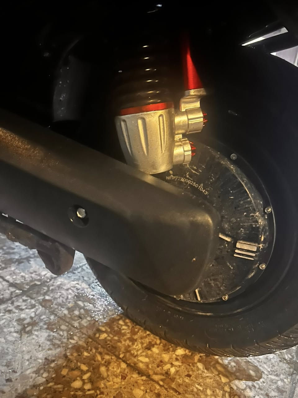 دراجة شحن للبيع 
الدراجة تخبل 
صارلة عندي شهر
عيبة الستاند التعليك مكسور يتبدل ب ١٥   
 بس اريد اجيب بدالة بانزين 
مواصفات الدراجة 
تمشي با شحنة الوحدة ٧٠ كيلو 
الدراجة مدرعة 
بية صندوك 
اشارة يمنة ويسرة 
دبل اشارة 
ضوة عالي ناصي 
بلوتوث صوت عالي 
هورن 
بية  رجوع بگ R
يجي وياة ستاند مبايل 
وية الدراجة تجي خوذة 🪖 
الدراجة مزودة وكلش حلوة
السعر مليون و100 
الشراي هذة رقمي  
موقعي : بغداد الكريعات قرب مطعم البلام 
‏ +964 775 970 4503


**إذا كنت صاحب هذا الإعلان وتريد حذفه لأي سبب، رجاءا أرسل رسالة إلى الدعم الفني**