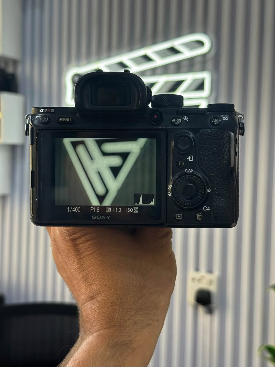 #daste_dw_مستعمل
——————————
#Sony a7r III lens sony 85mm f1.8
Clean 85%
Shutter 122k
مليون و 750


**إذا كنت صاحب هذا الإعلان وتريد حذفه لأي سبب، رجاءا أرسل رسالة إلى الدعم الفني**